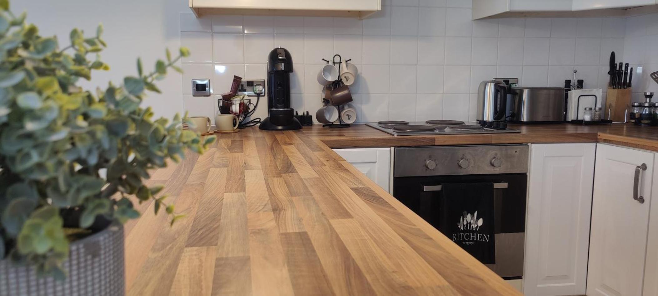 Central 1-bed flat - Walk to shops, pubs and station