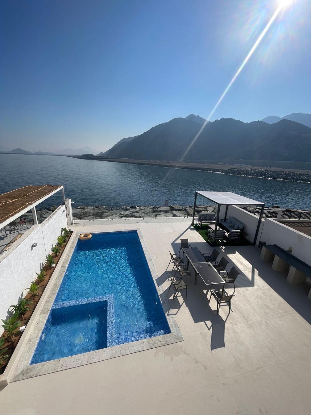 Al Dana Vitamin Sea Villa