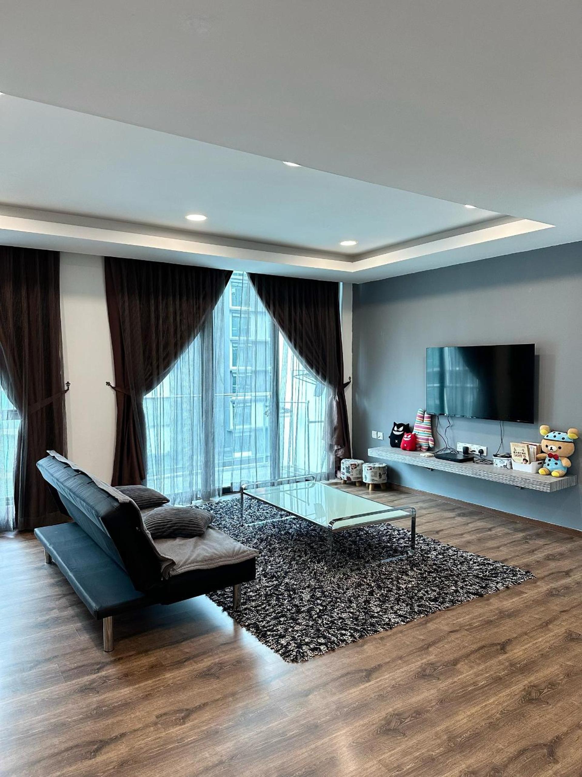 Vivacity Kuching Jazz Suite 3R2B 7pax
