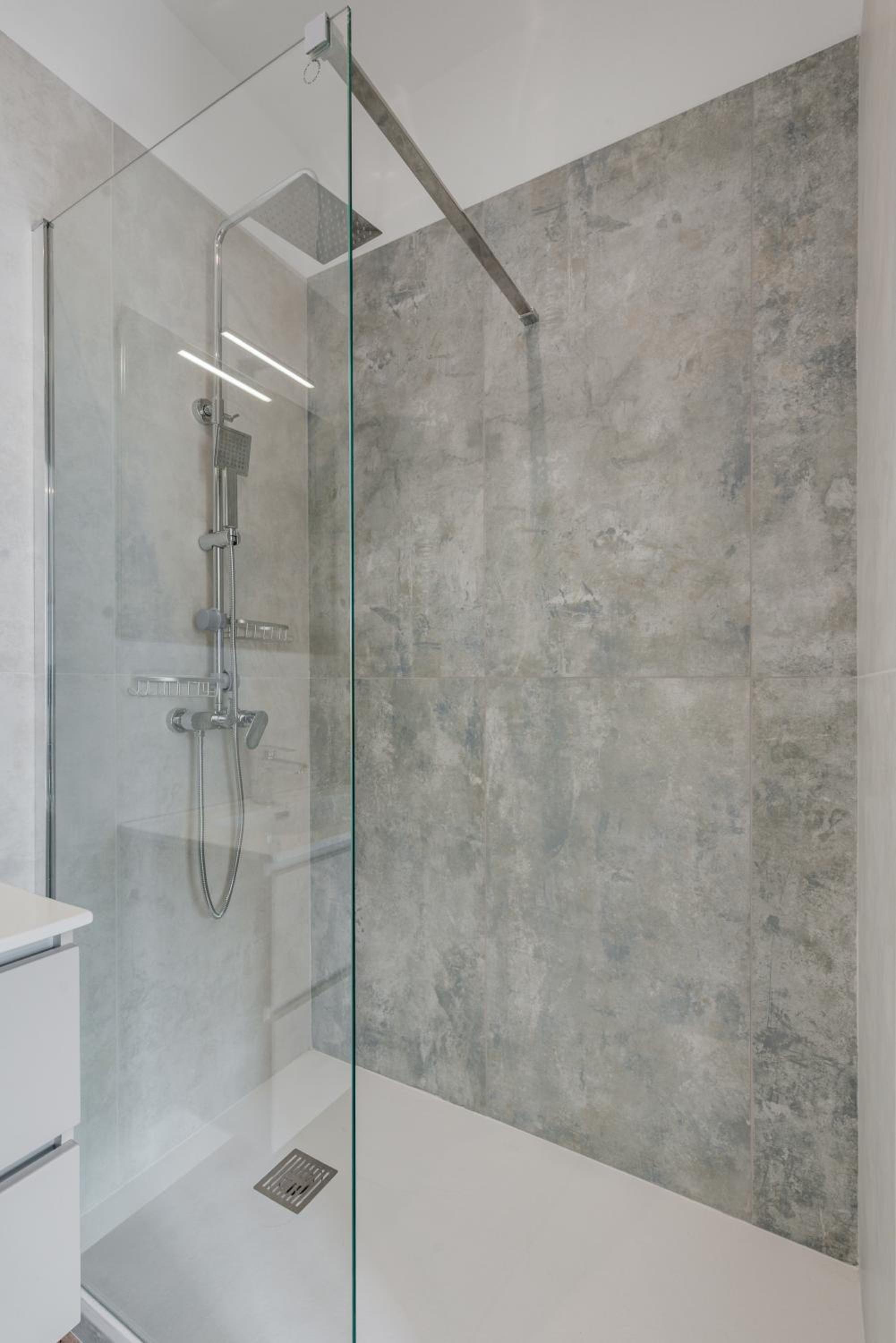 Casa vacanze Delina- Luxury Apartment metro A