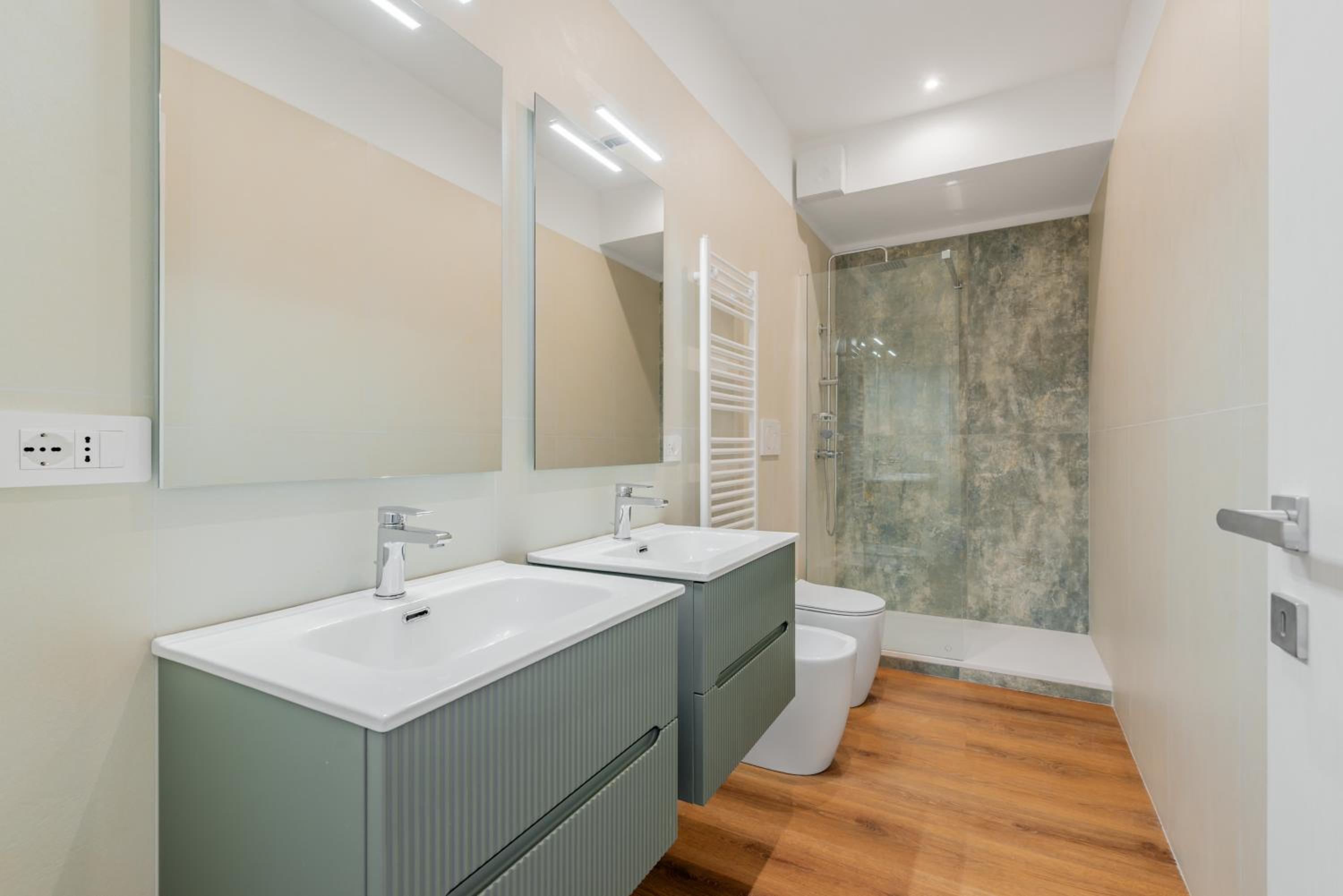 Casa vacanze Delina- Luxury Apartment metro A