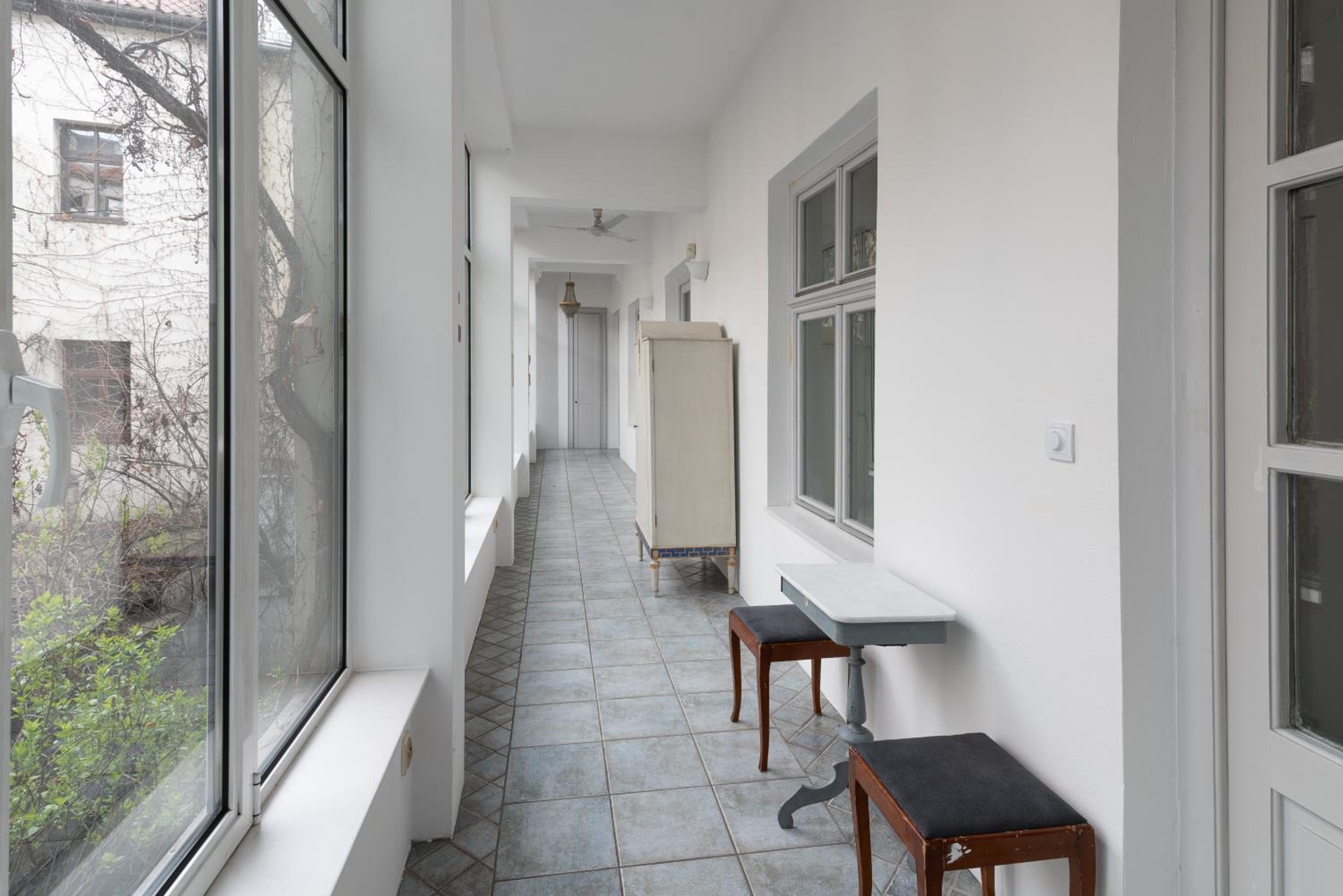 Central Apartment next to the Old Town Square by Kings City