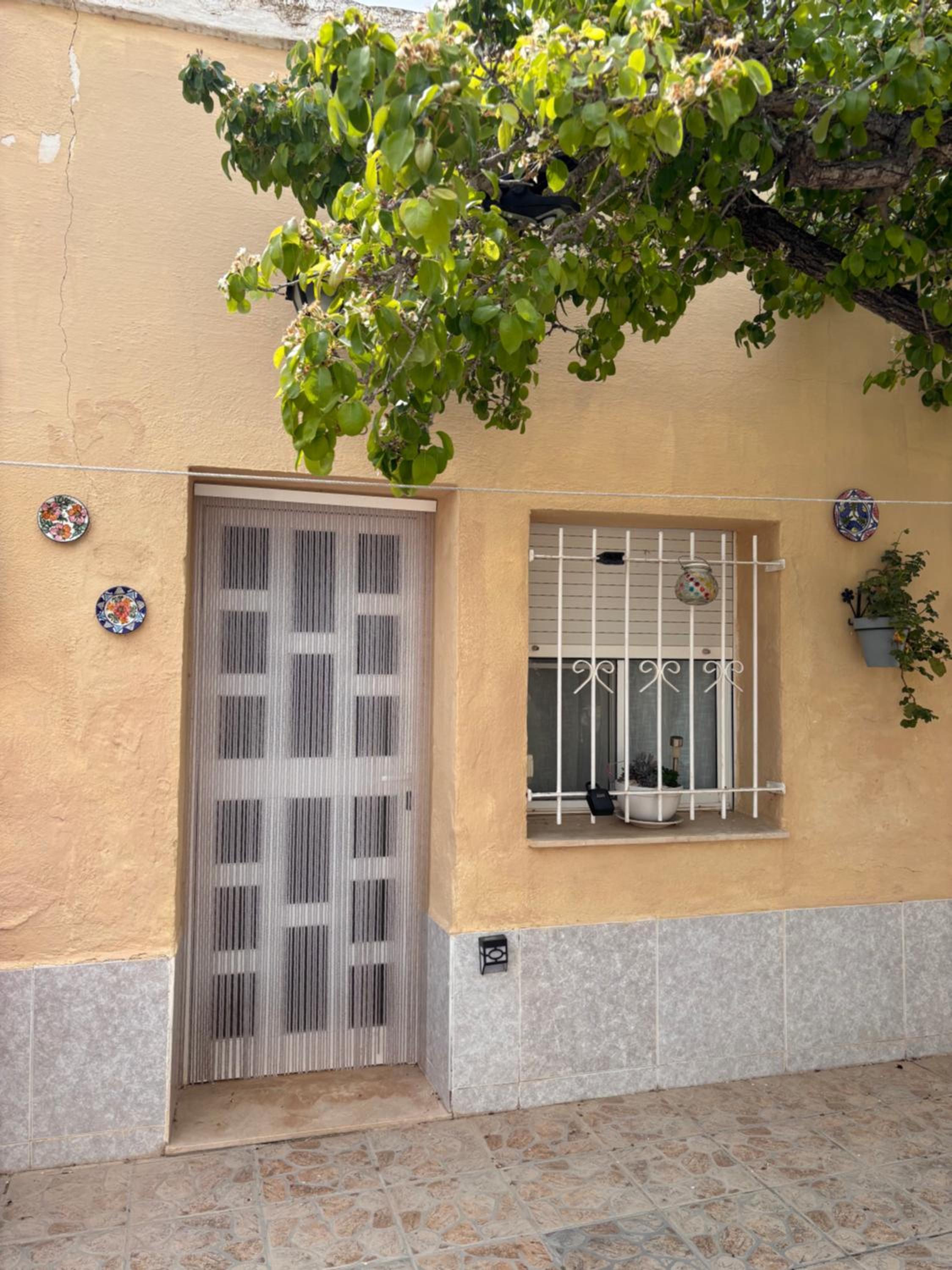Casa rústica y luminosa