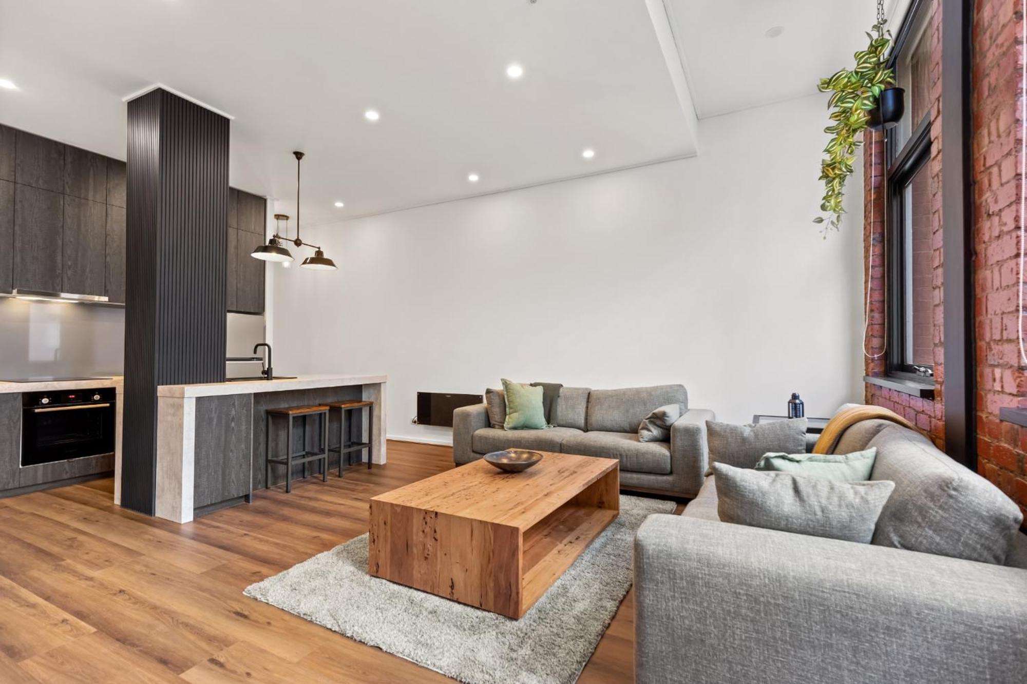 1-Bed Warehouse Conversion in Melbourne CBD