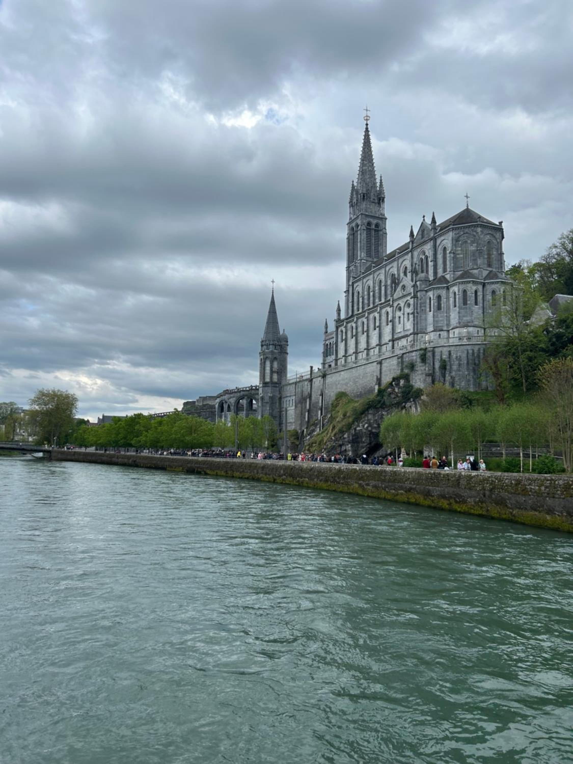 Maison triplex centre de Lourdes