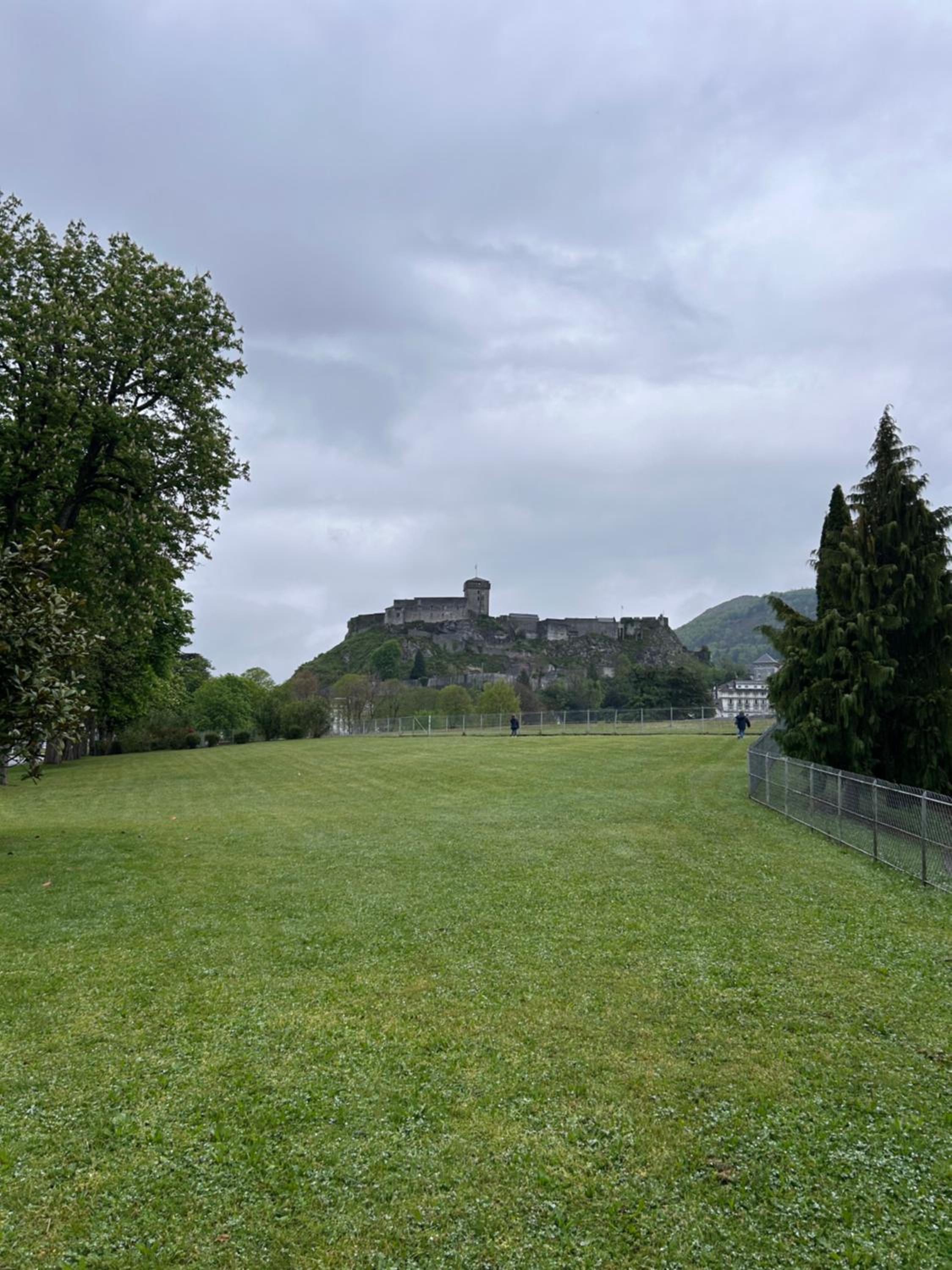 Maison triplex centre de Lourdes