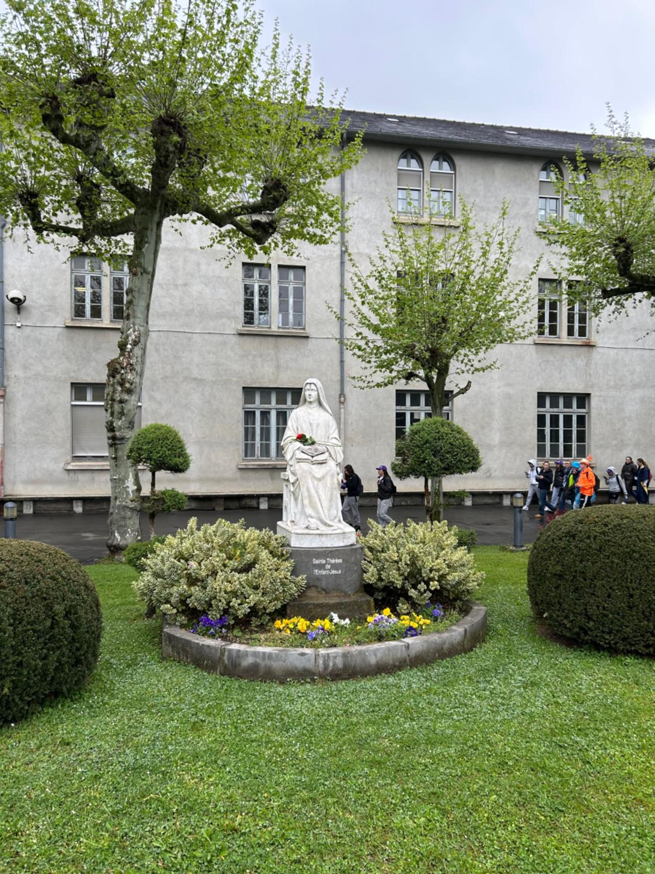 Maison triplex centre de Lourdes