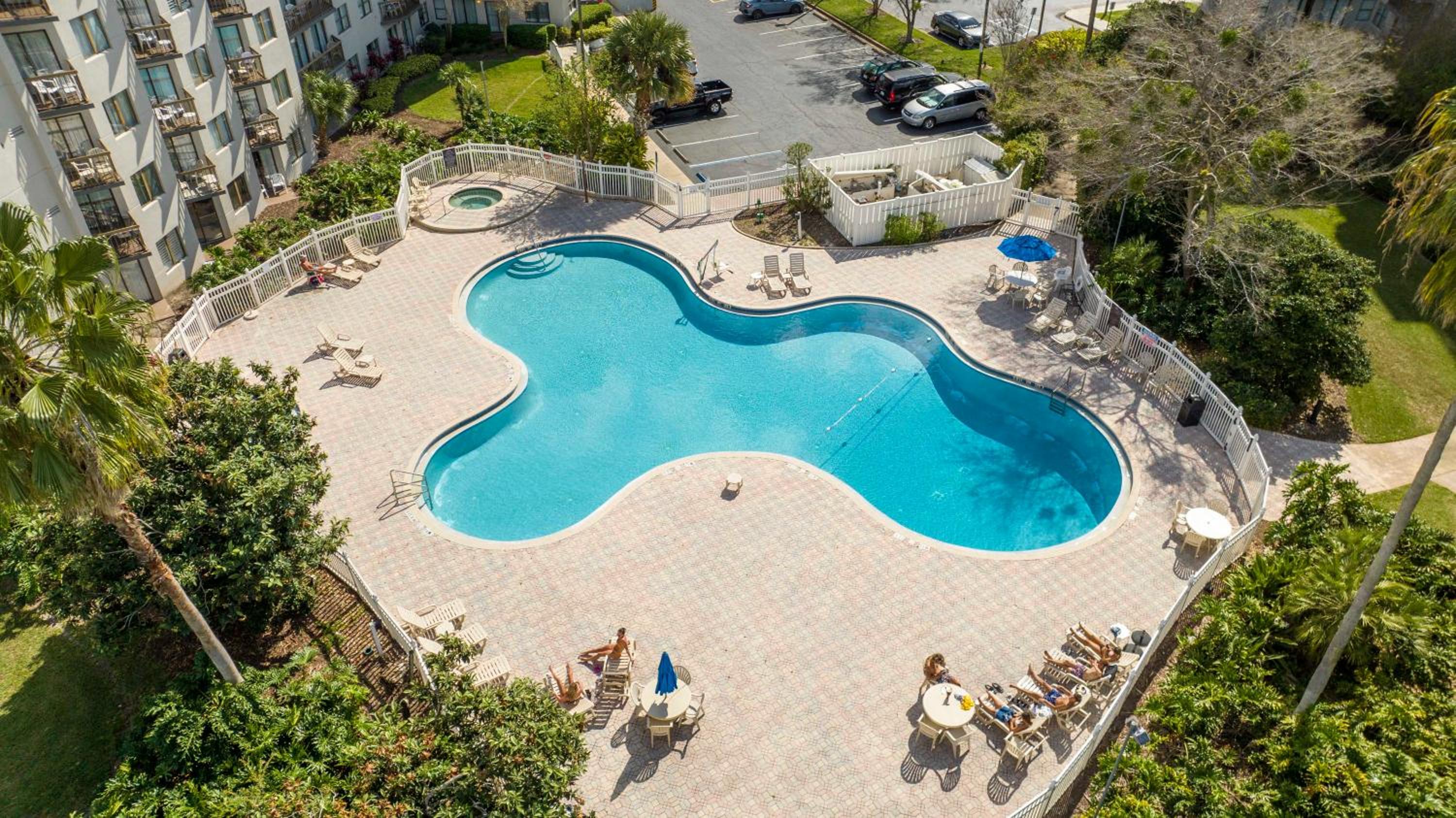 Luxury Lakeview Getaway 1 mile Universal Studios