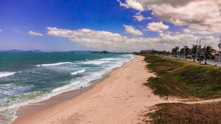 Apartamento Pé na Areia Barra Velha