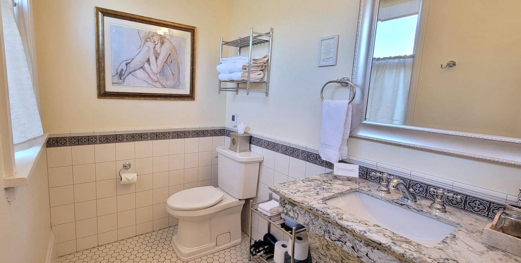 The New Victorian Mansion Bed & Breakfast