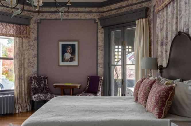 The New Victorian Mansion Bed & Breakfast