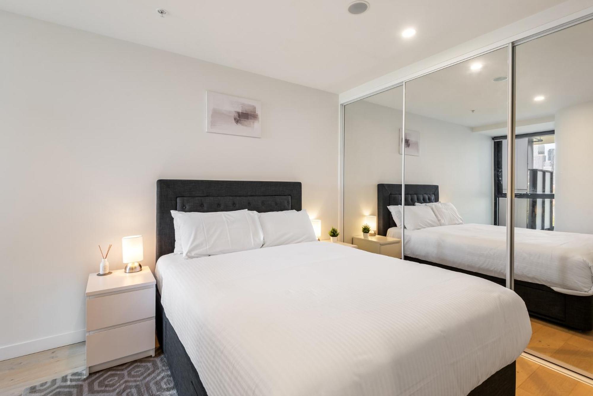 City Views & Inner-North Cool at Your Door