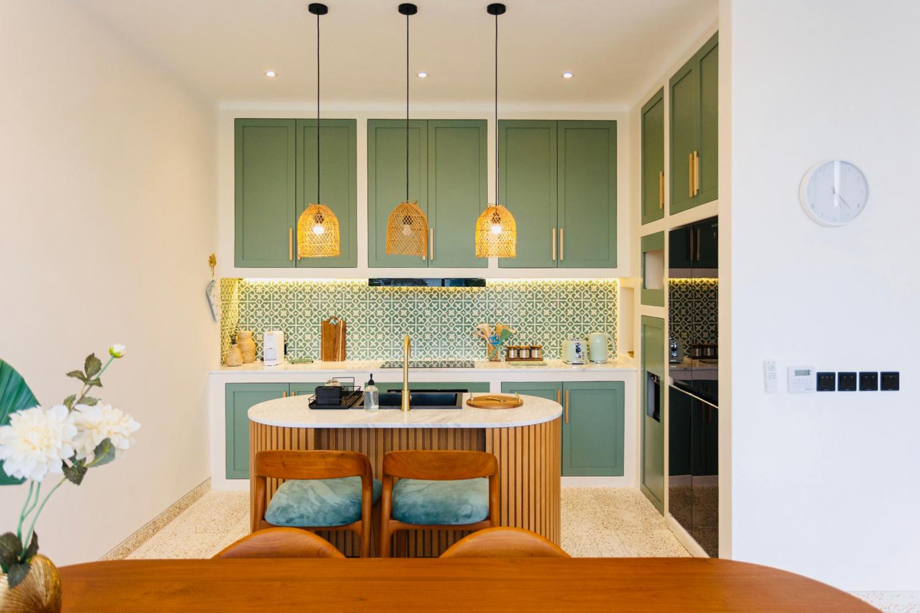 Villa Oria Canggu - Brand new 3BR mediterranean Villa with Ricefield sunset view