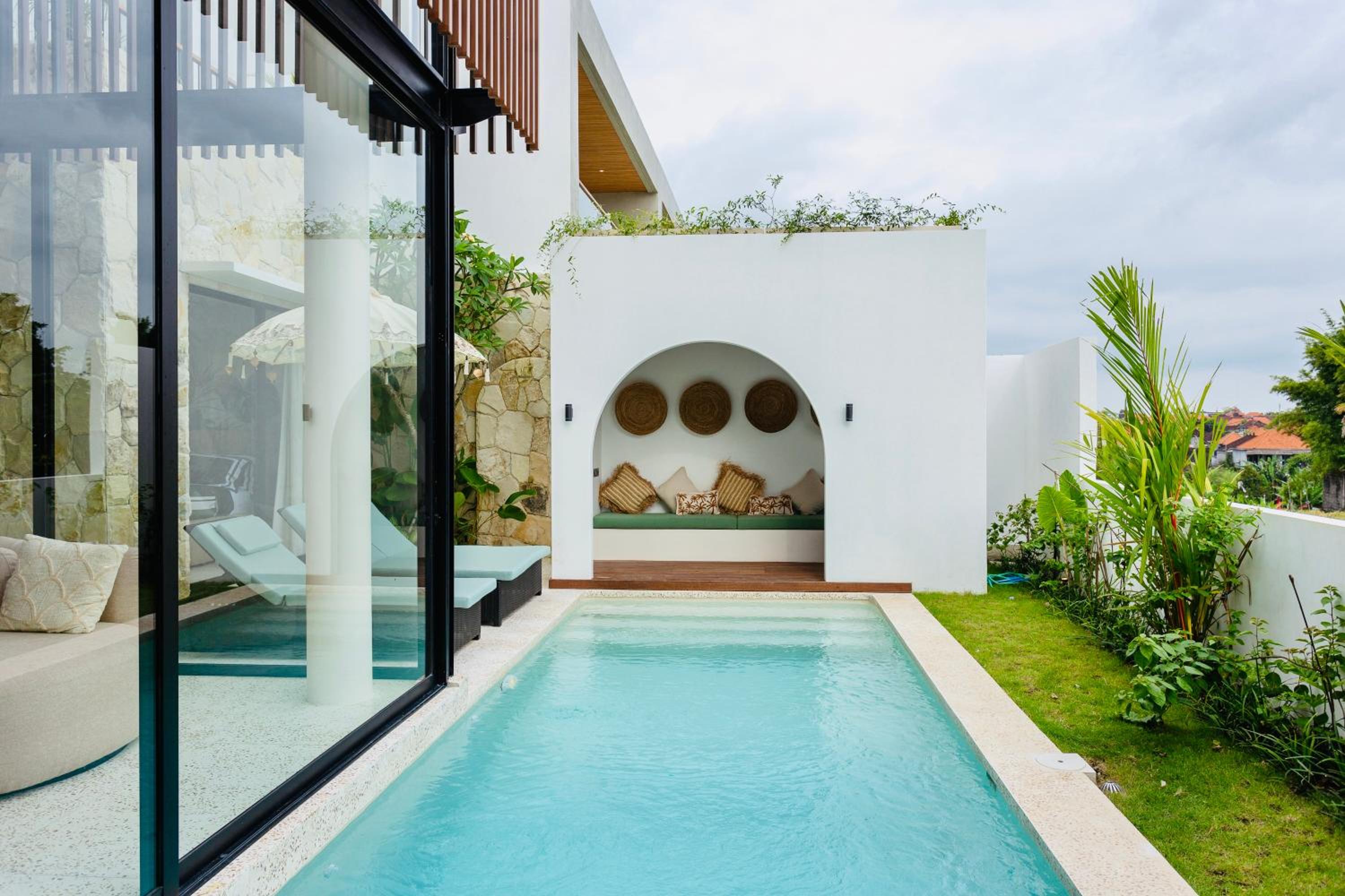 Villa Oria Canggu - Brand new 3BR mediterranean Villa with Ricefield sunset view
