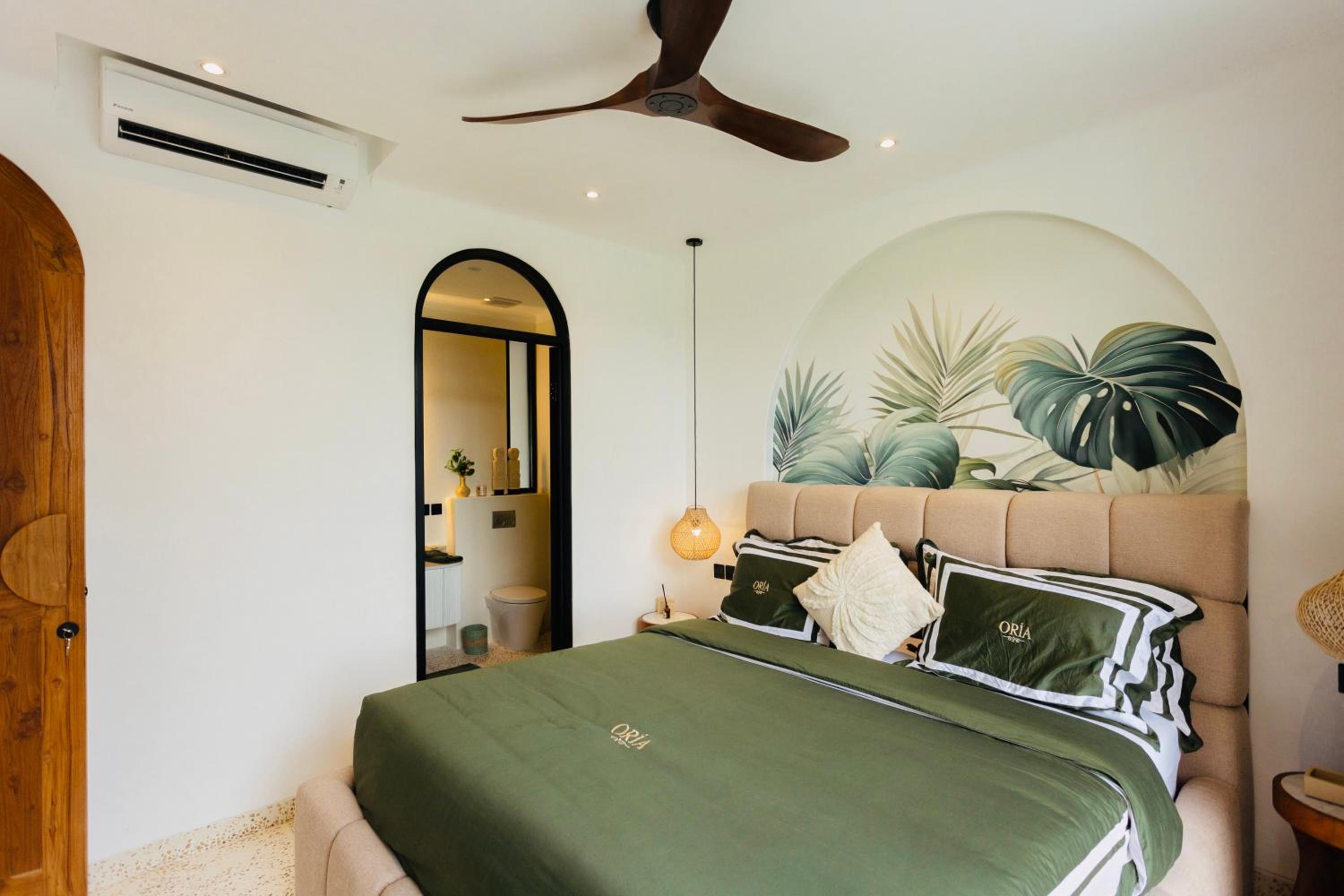 Villa Oria Canggu - Brand new 3BR mediterranean Villa with Ricefield sunset view