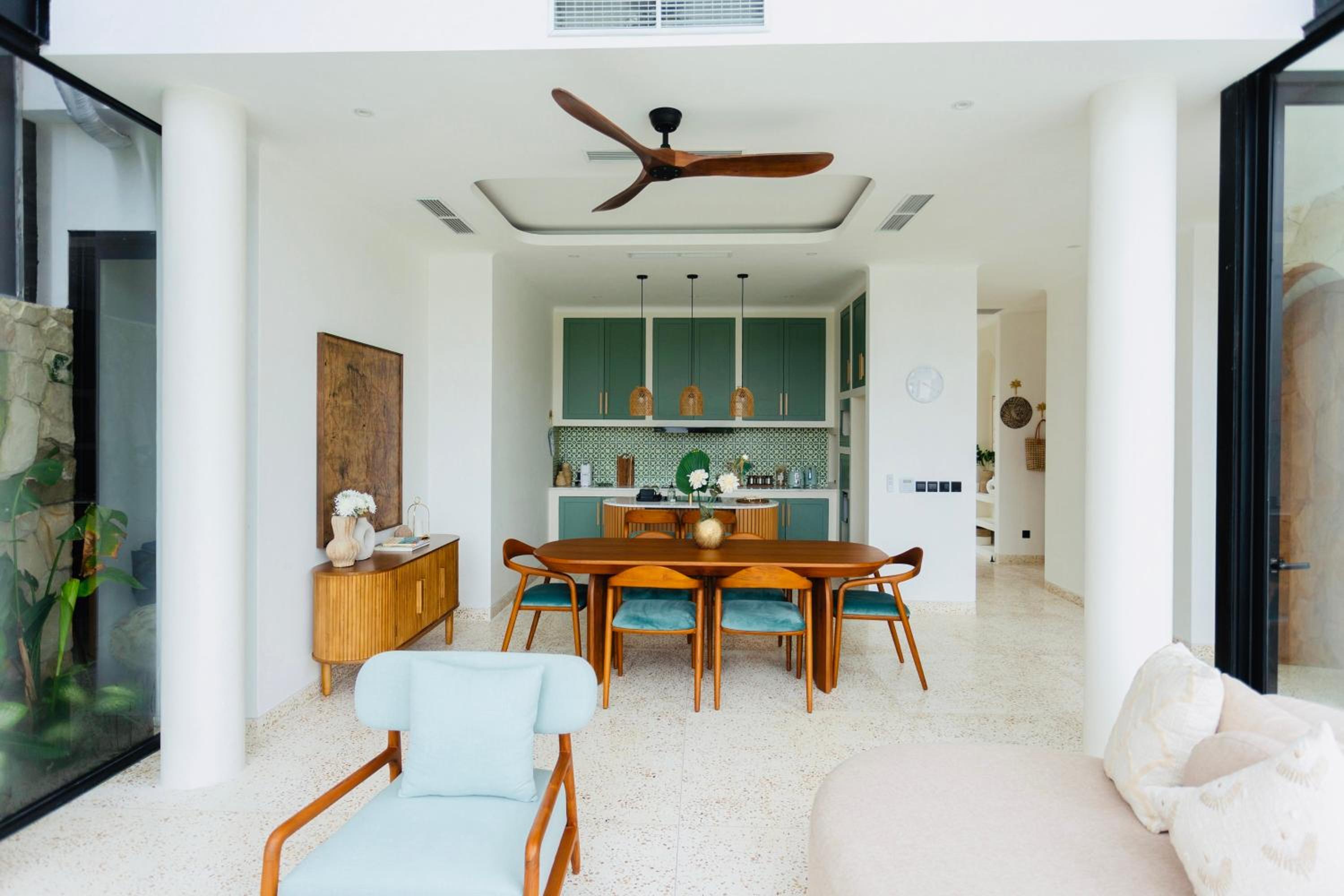 Villa Oria Canggu - Brand new 3BR mediterranean Villa with Ricefield sunset view