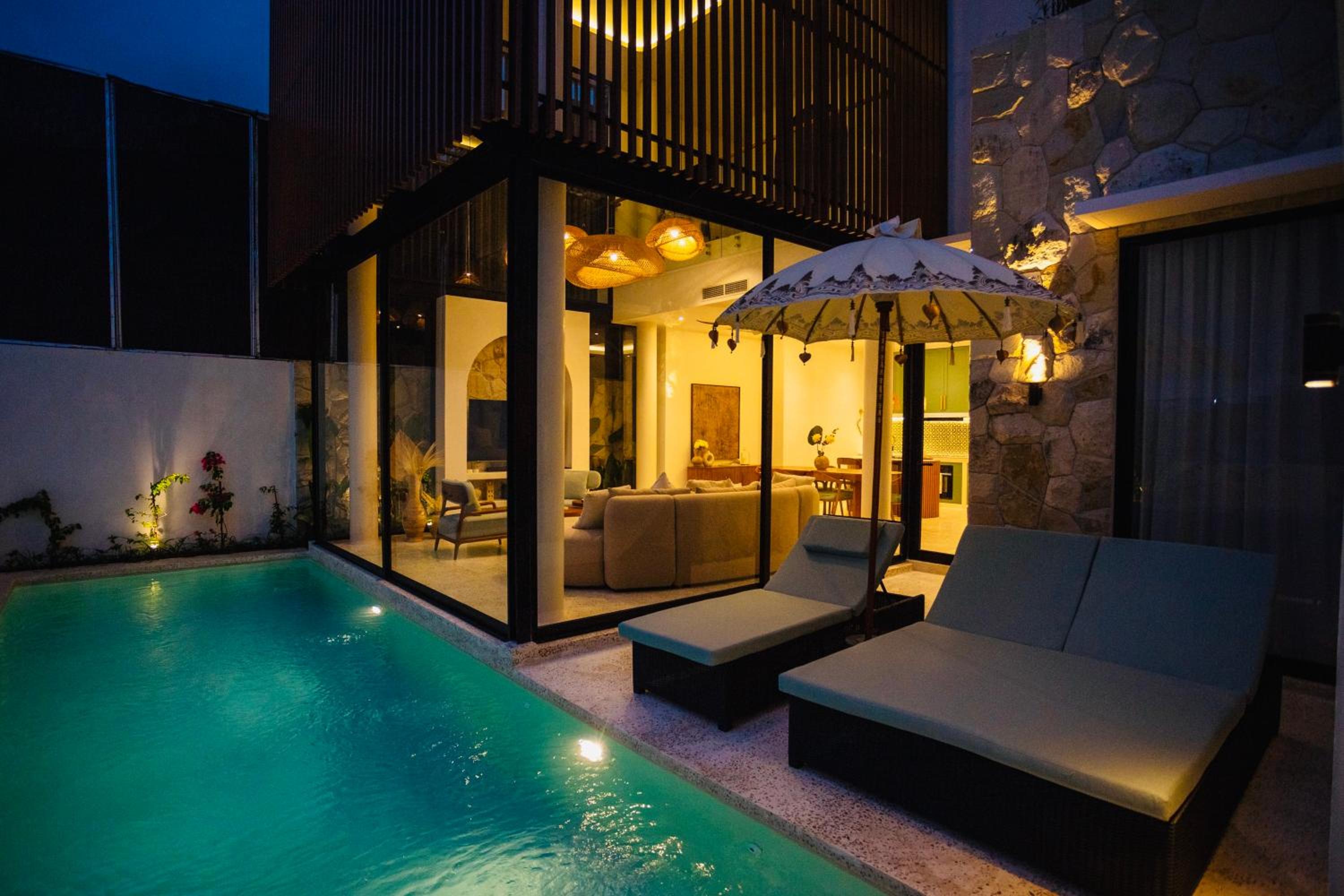 Villa Oria Canggu - Brand new 3BR mediterranean Villa with Ricefield sunset view