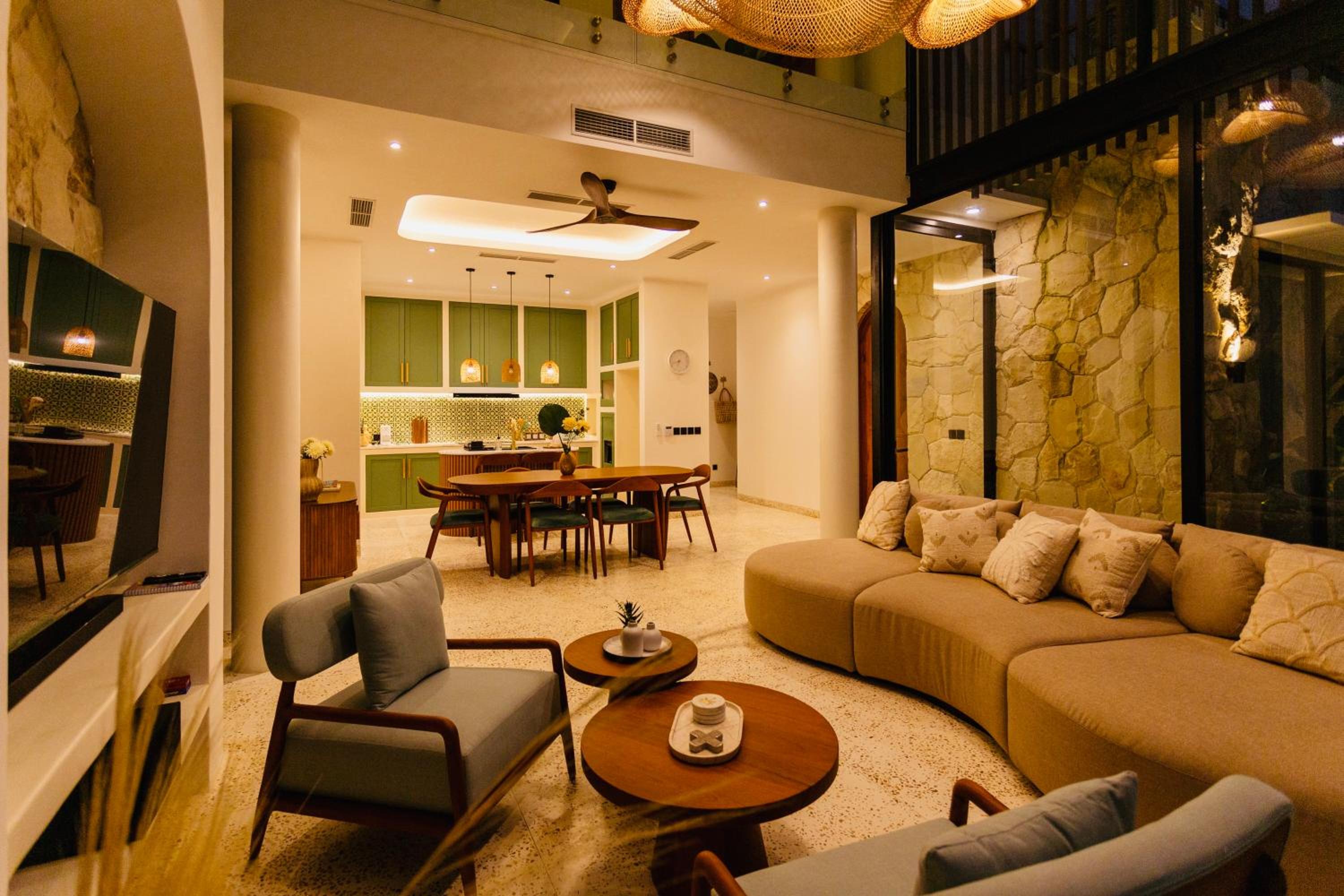 Villa Oria Canggu - Brand new 3BR mediterranean Villa with Ricefield sunset view
