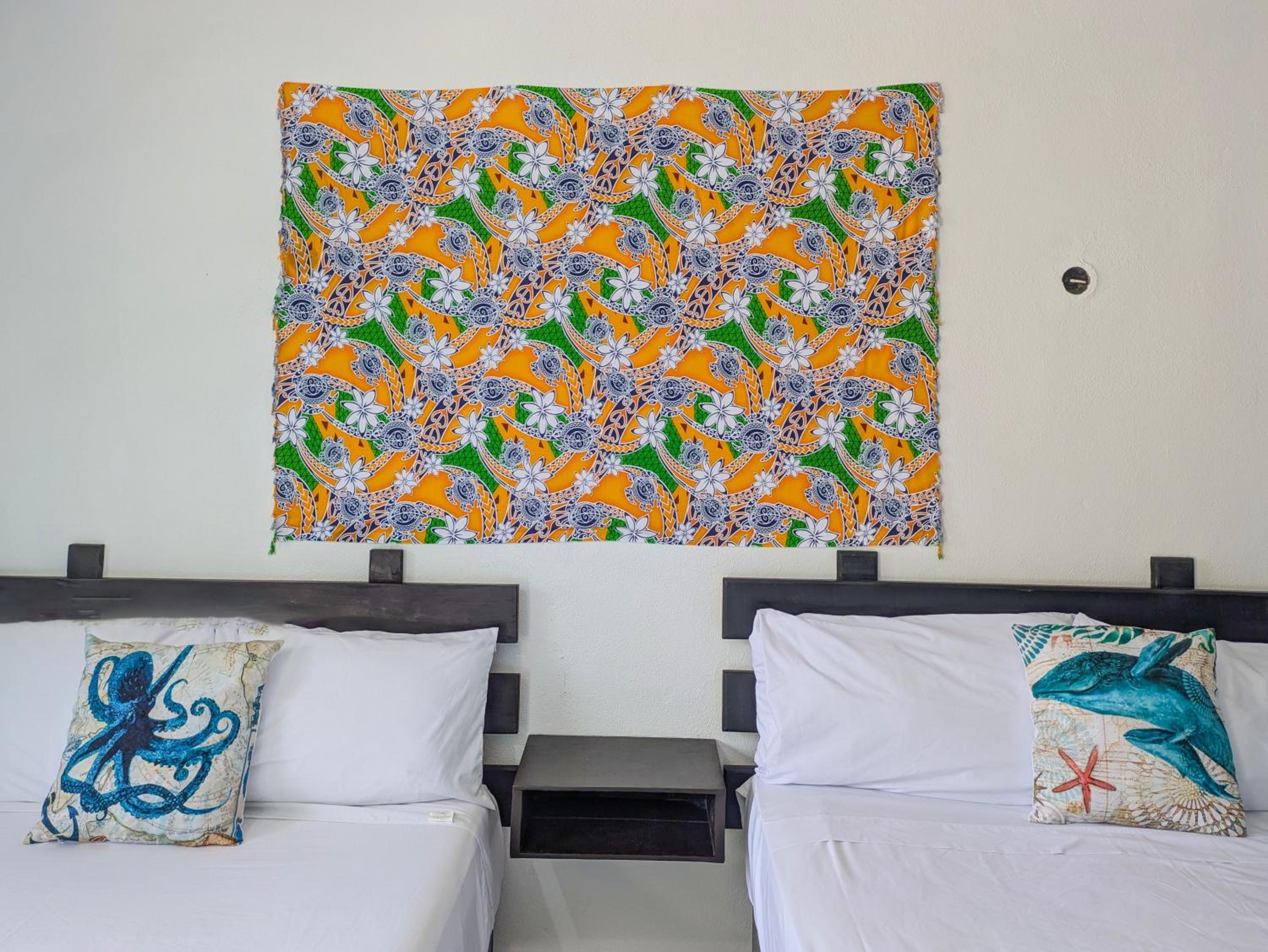 Family Escape 2 Private Apartments Sleeps 8 500m Beach Kitchen AC Value Stay 5A6A