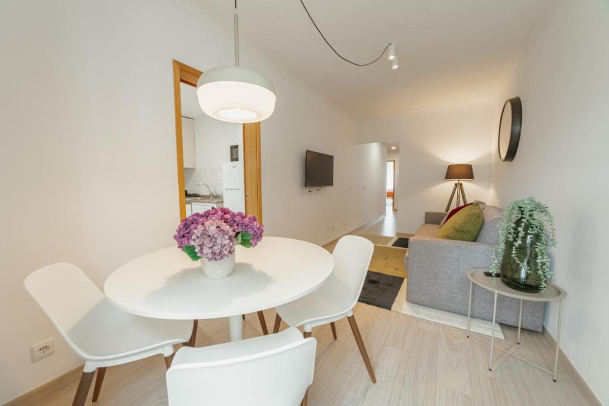 Stylish Flat by Hosty