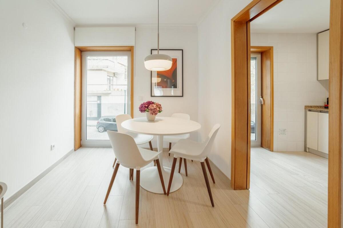 Stylish Flat by Hosty