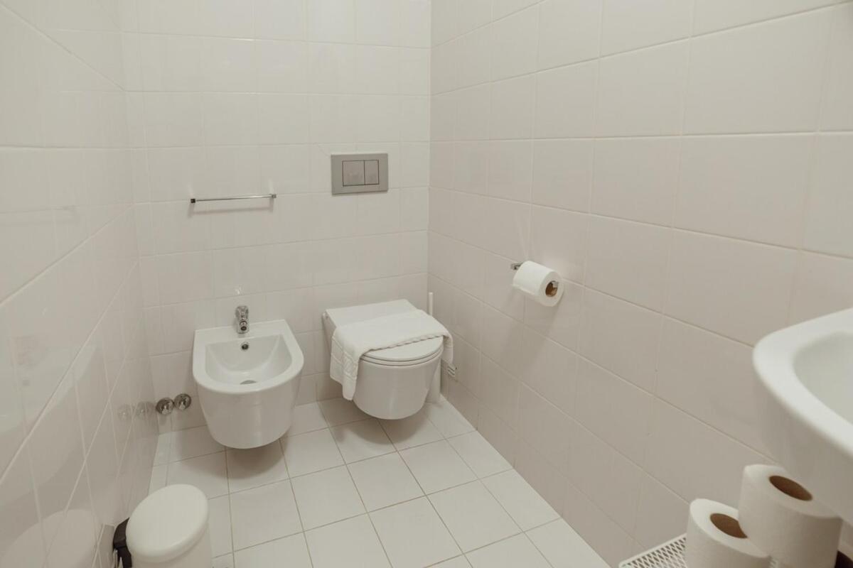 Stylish Flat by Hosty
