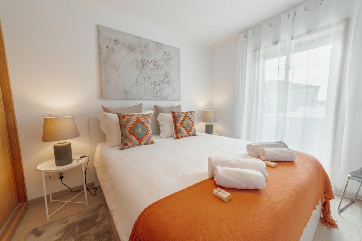Stylish Flat by Hosty