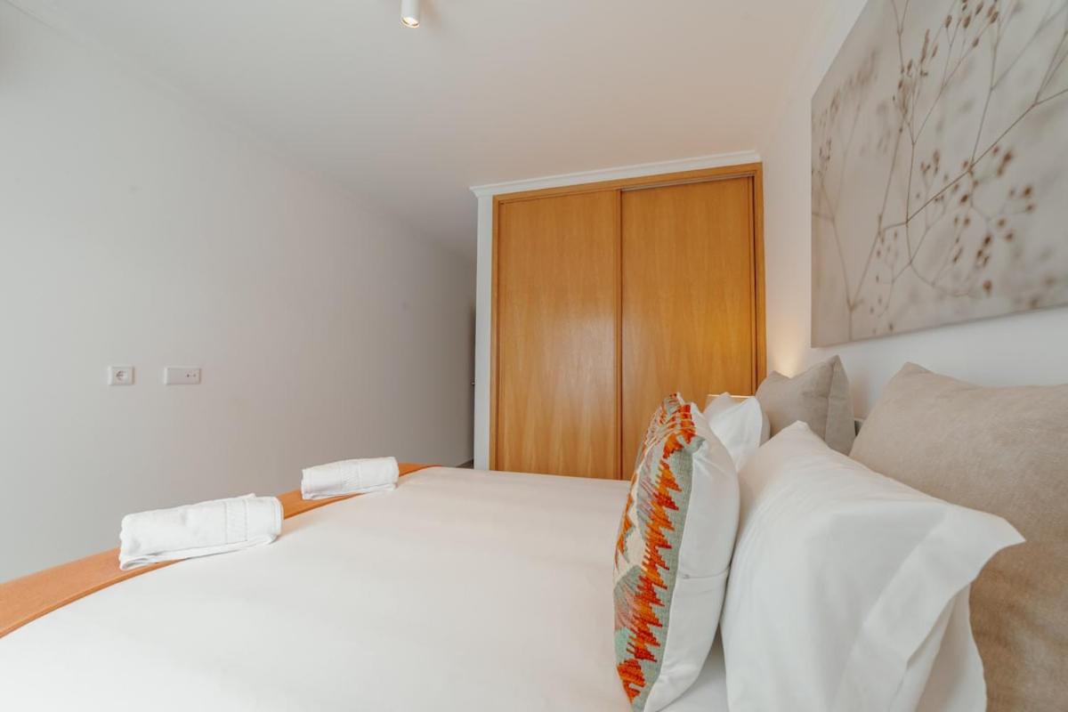 Stylish Flat by Hosty