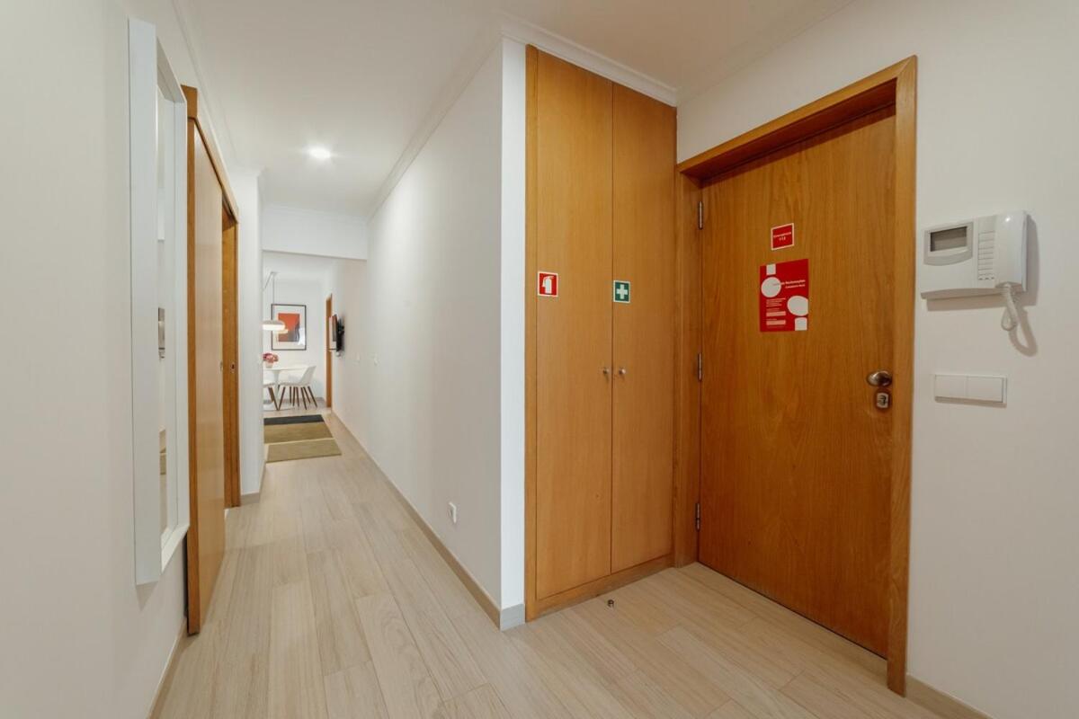 Stylish Flat by Hosty
