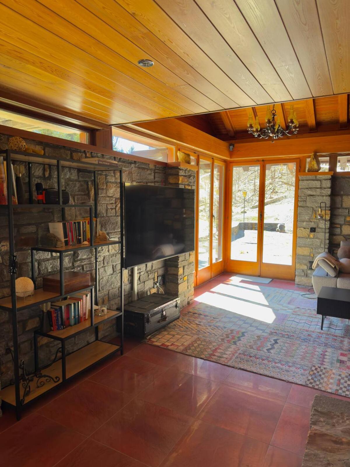 Private 3-story villa in Val calanca, Rossa