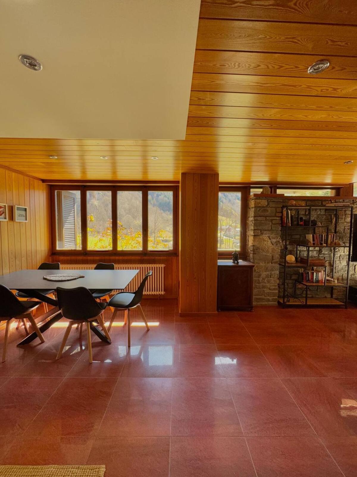 Private 3-story villa in Val calanca, Rossa