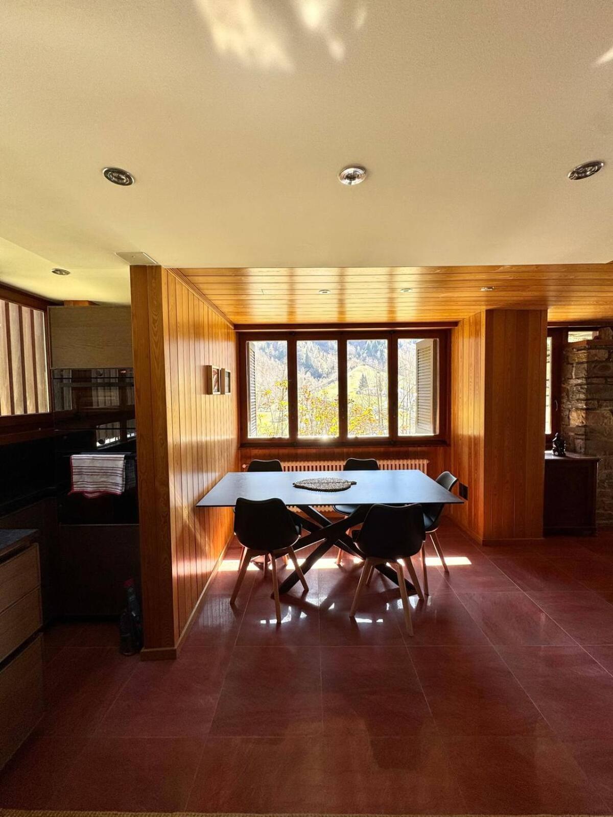 Private 3-story villa in Val calanca, Rossa