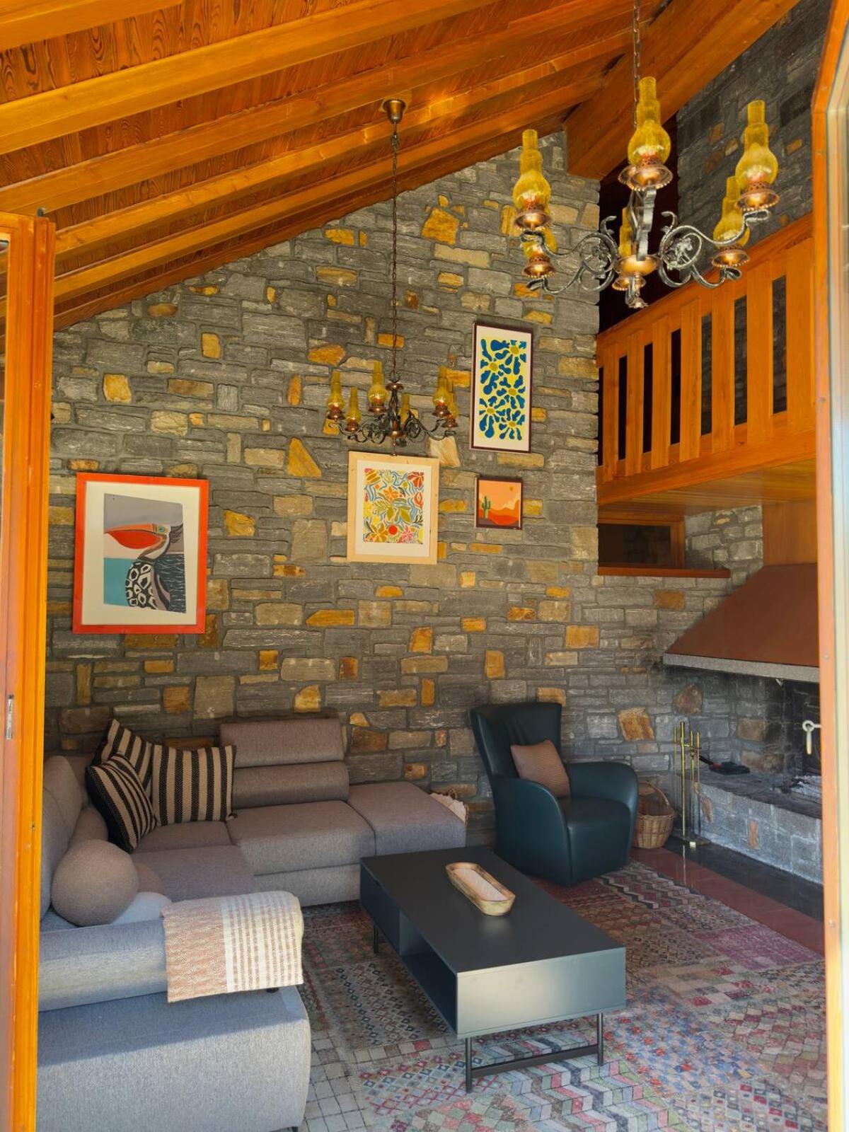 Private 3-story villa in Val calanca, Rossa