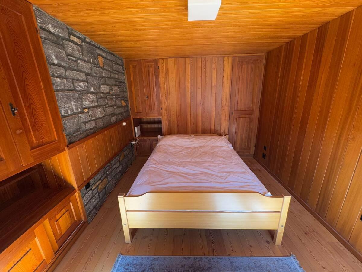 Private 3-story villa in Val calanca, Rossa