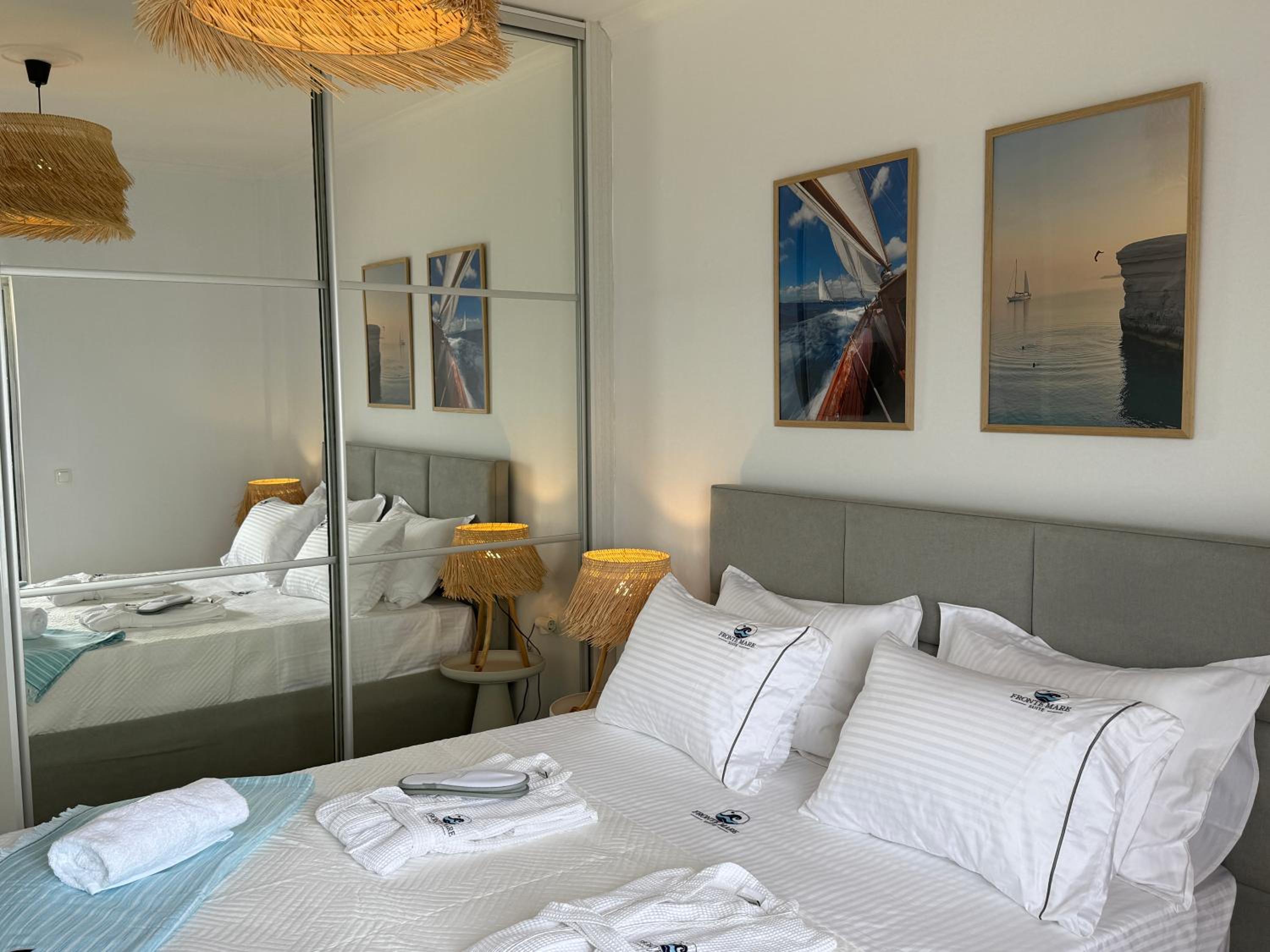 Fronte Mare Suite - Sea Front Luxury Suite With Private Beach Patio