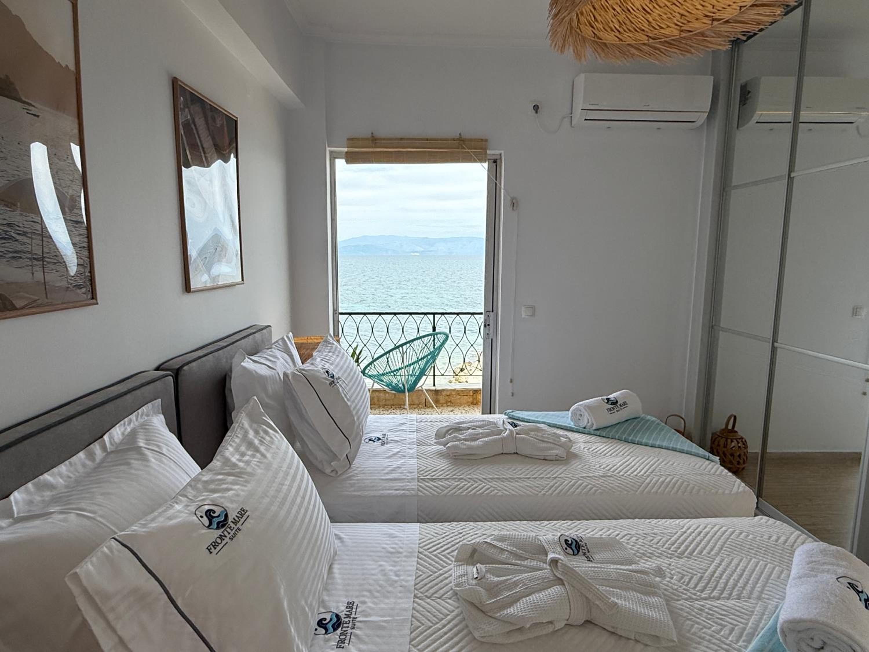 Fronte Mare Suite - Sea Front Luxury Suite With Private Beach Patio