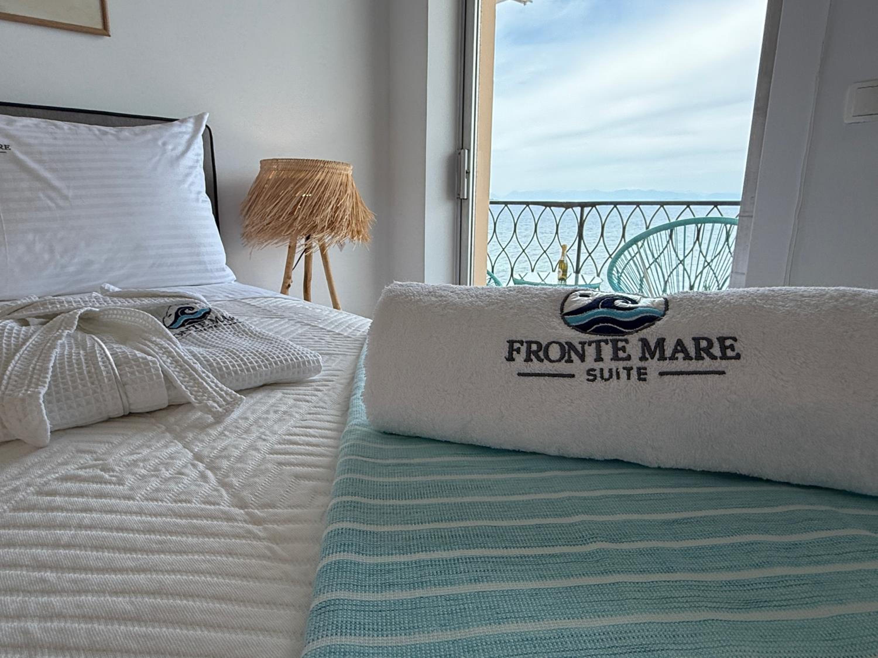 Fronte Mare Suite - Sea Front Luxury Suite With Private Beach Patio