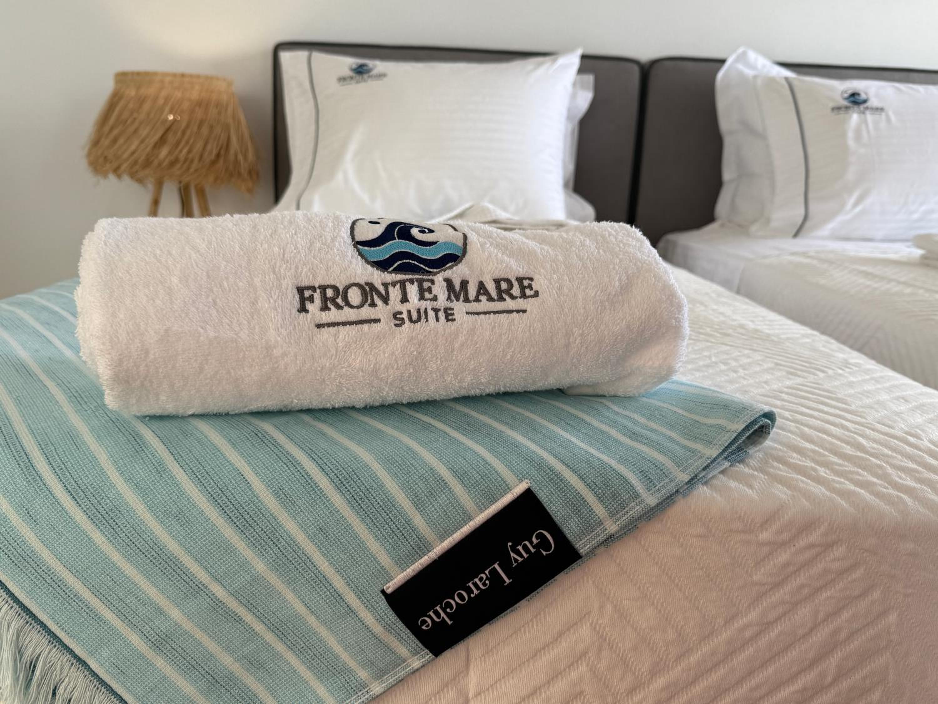 Fronte Mare Suite - Sea Front Luxury Suite With Private Beach Patio