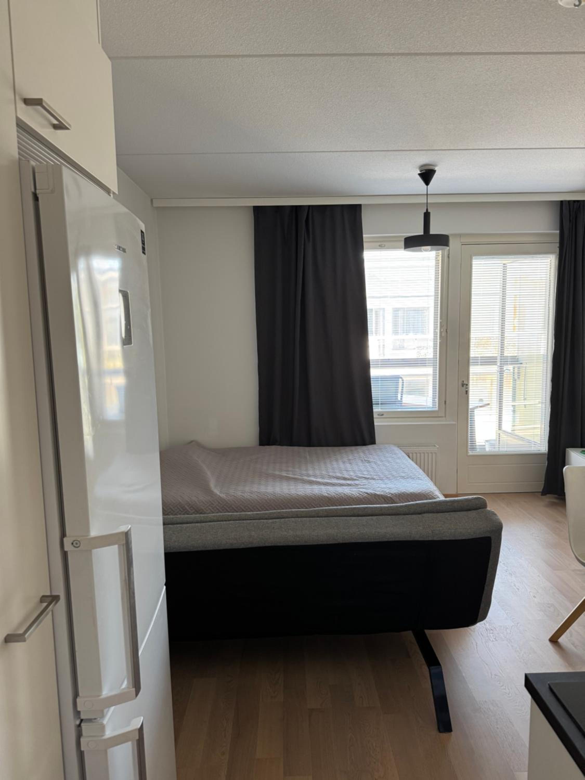 Neat studio apartment near the metro in Espoo