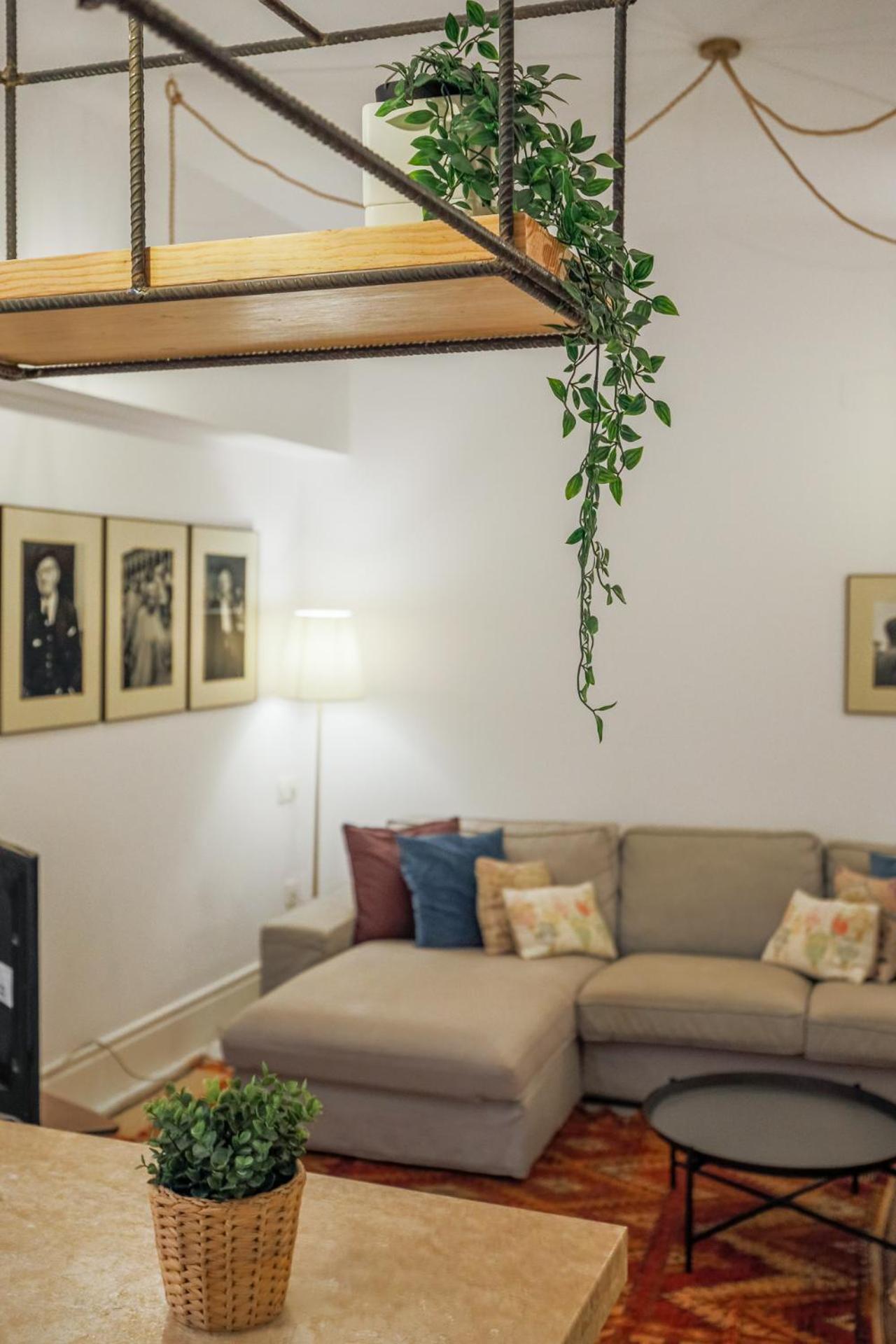 NEW Gorgeous 2-Bed Apt in Seville Center