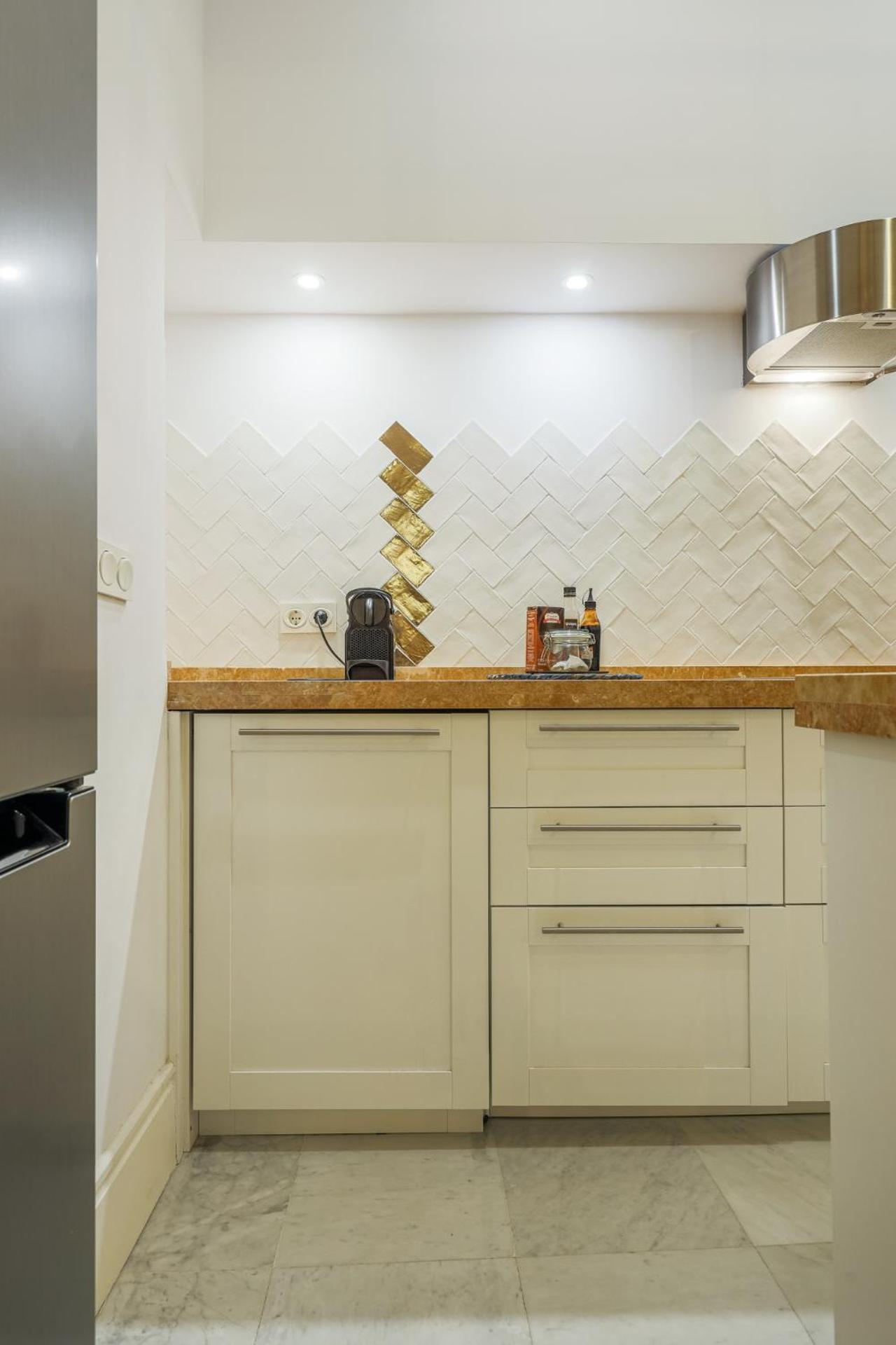 NEW Gorgeous 2-Bed Apt in Seville Center