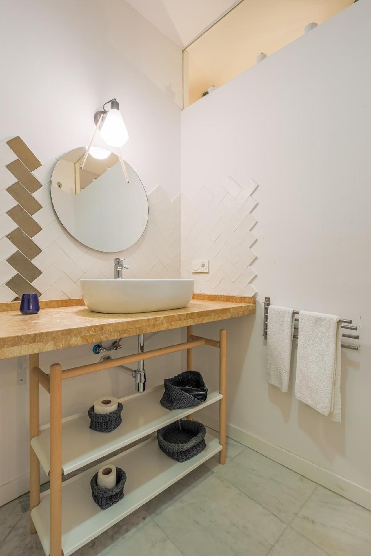 NEW Gorgeous 2-Bed Apt in Seville Center