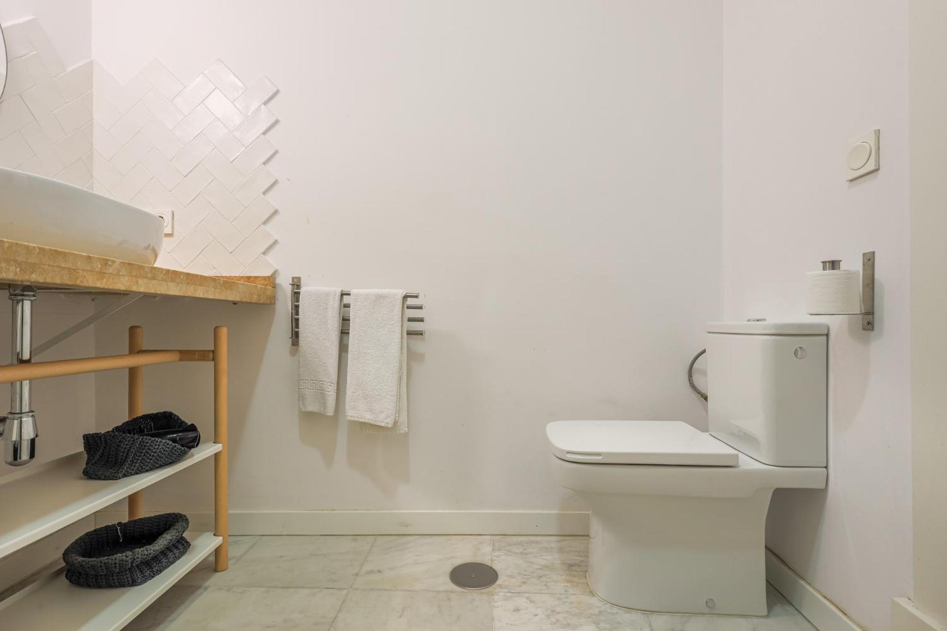 NEW Gorgeous 2-Bed Apt in Seville Center
