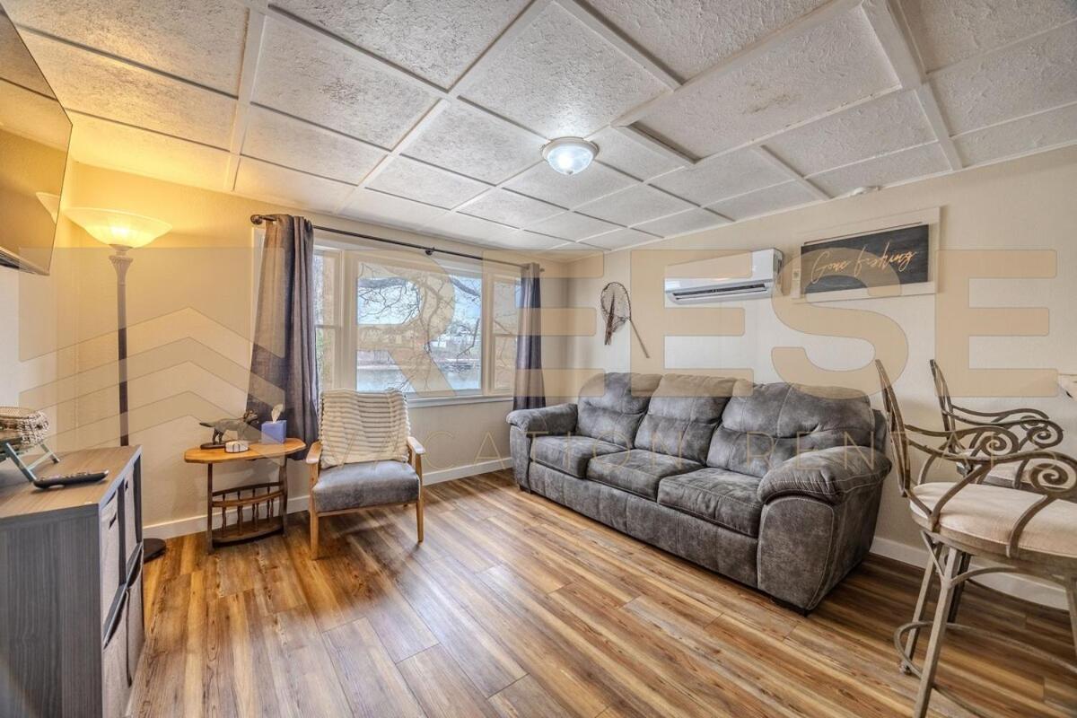 Beach Cabin #1