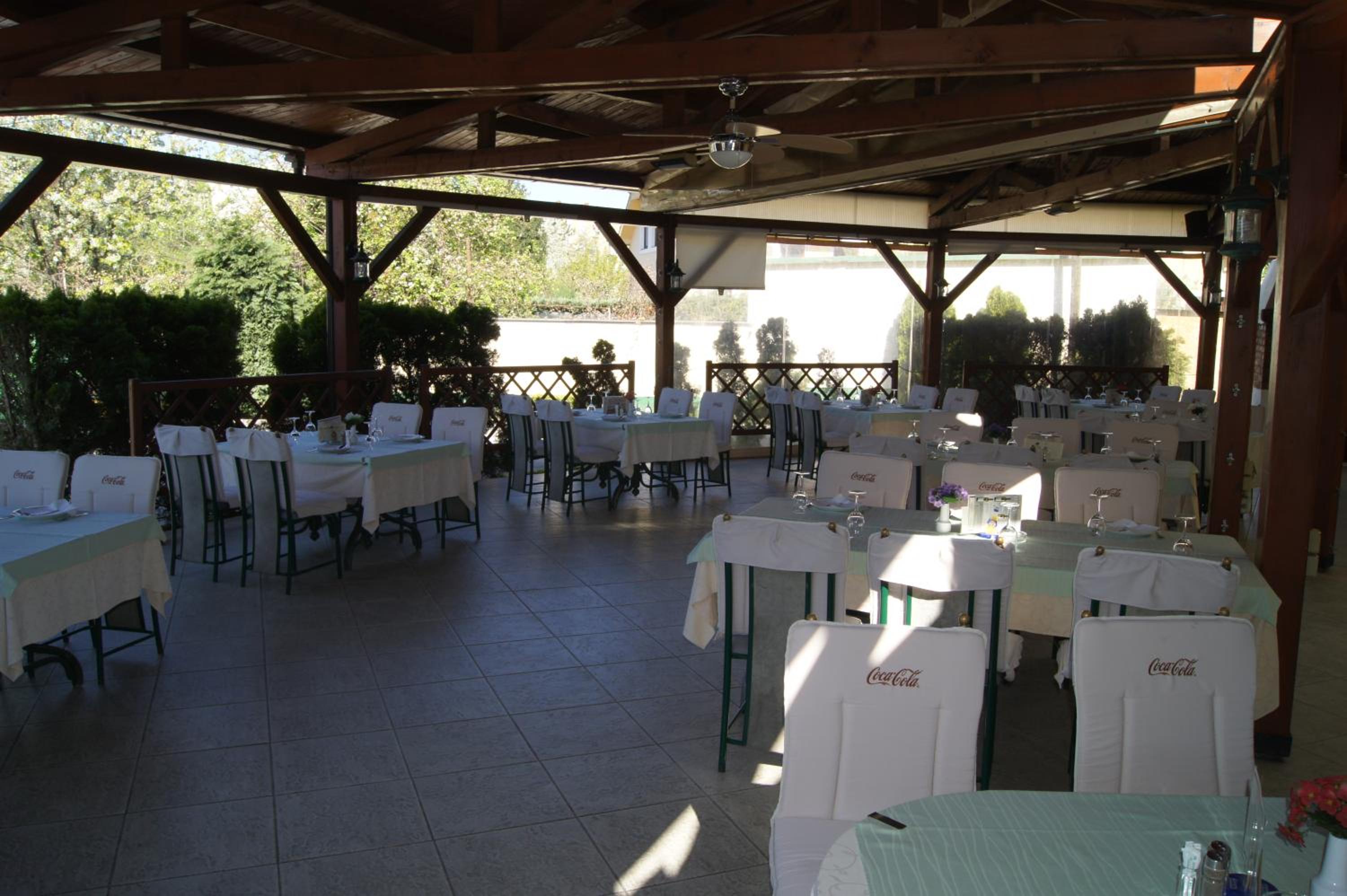 B&B Garestin