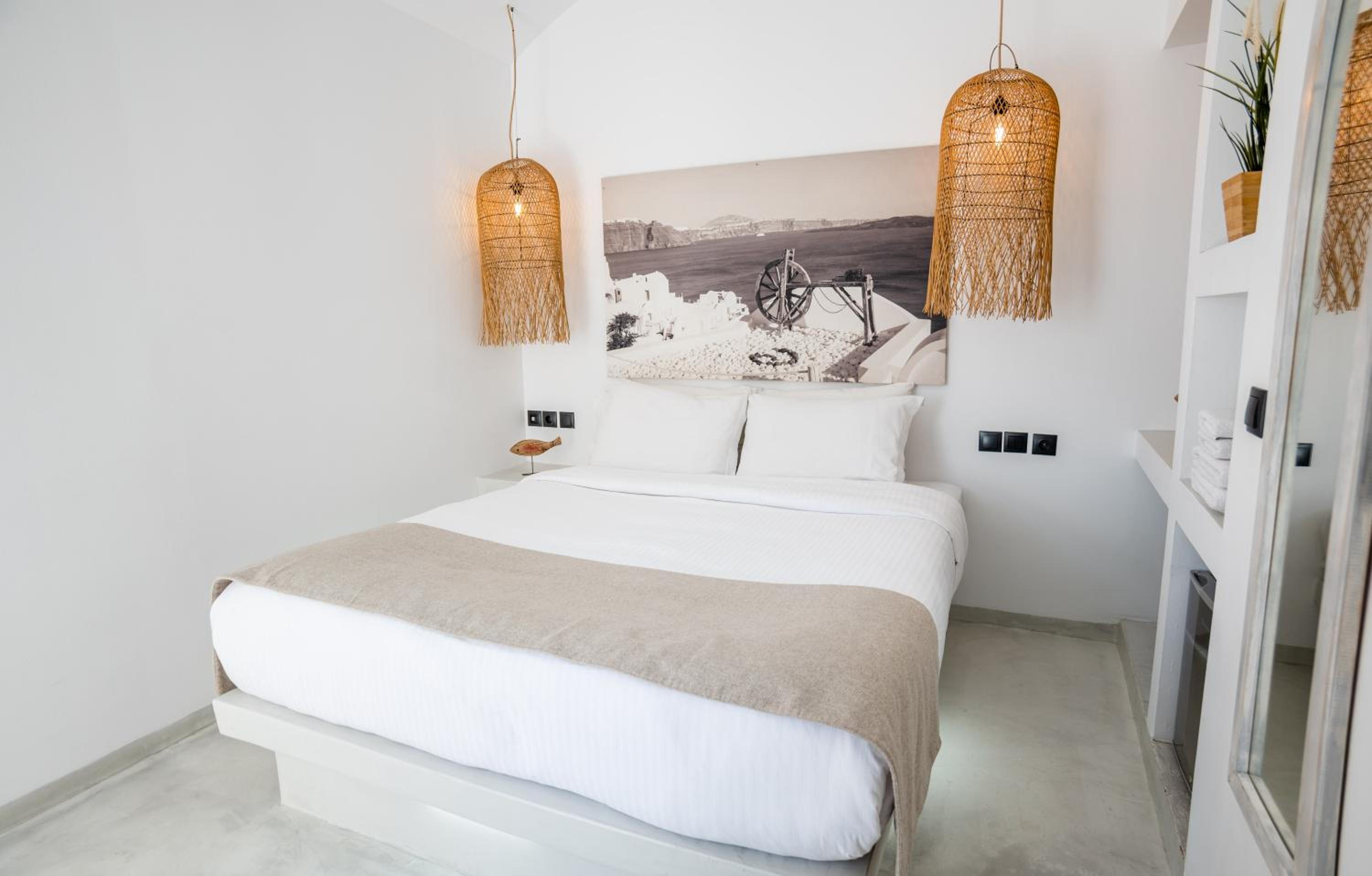 Cliff Aura Suites