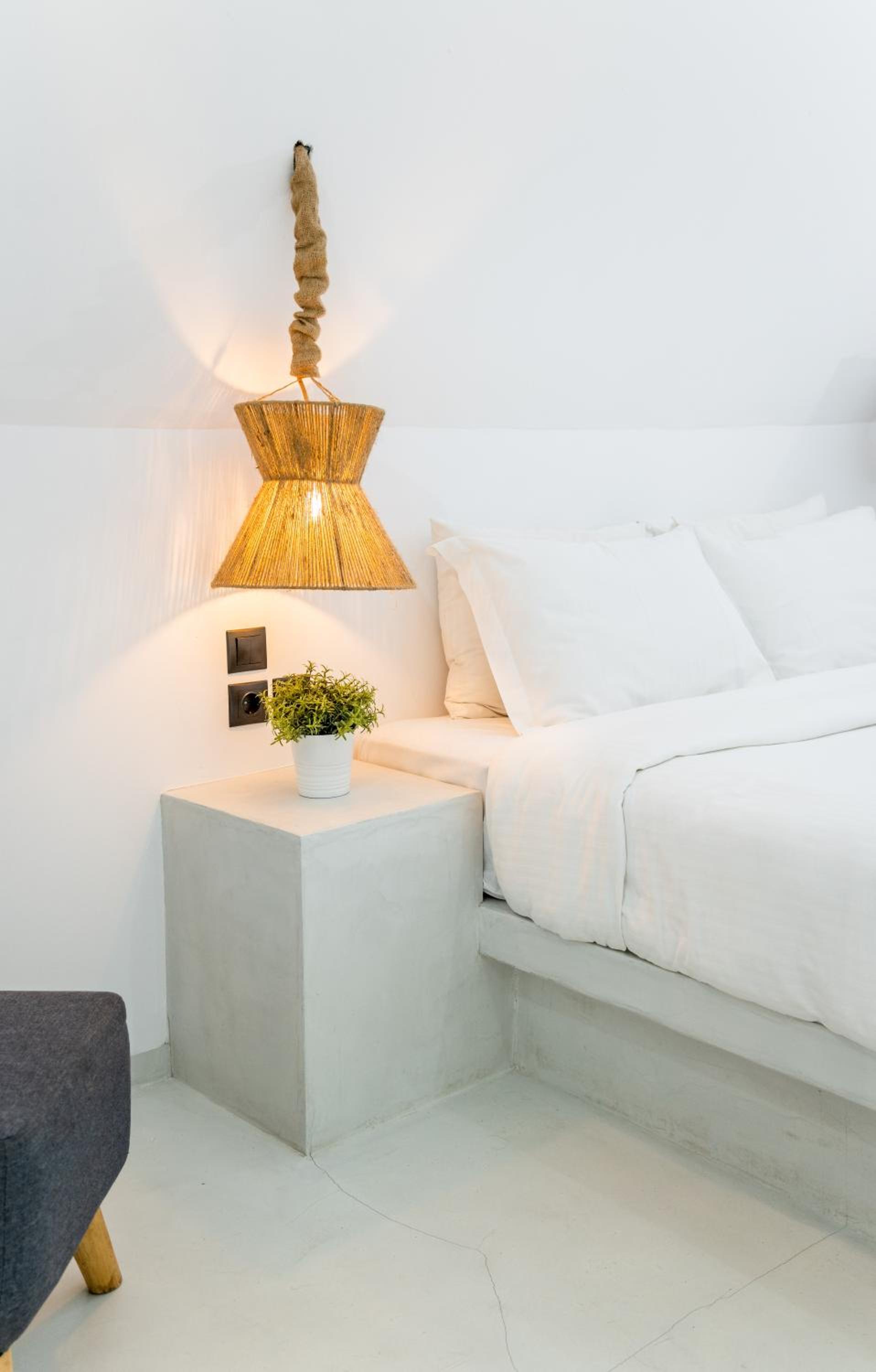 Cliff Aura Suites