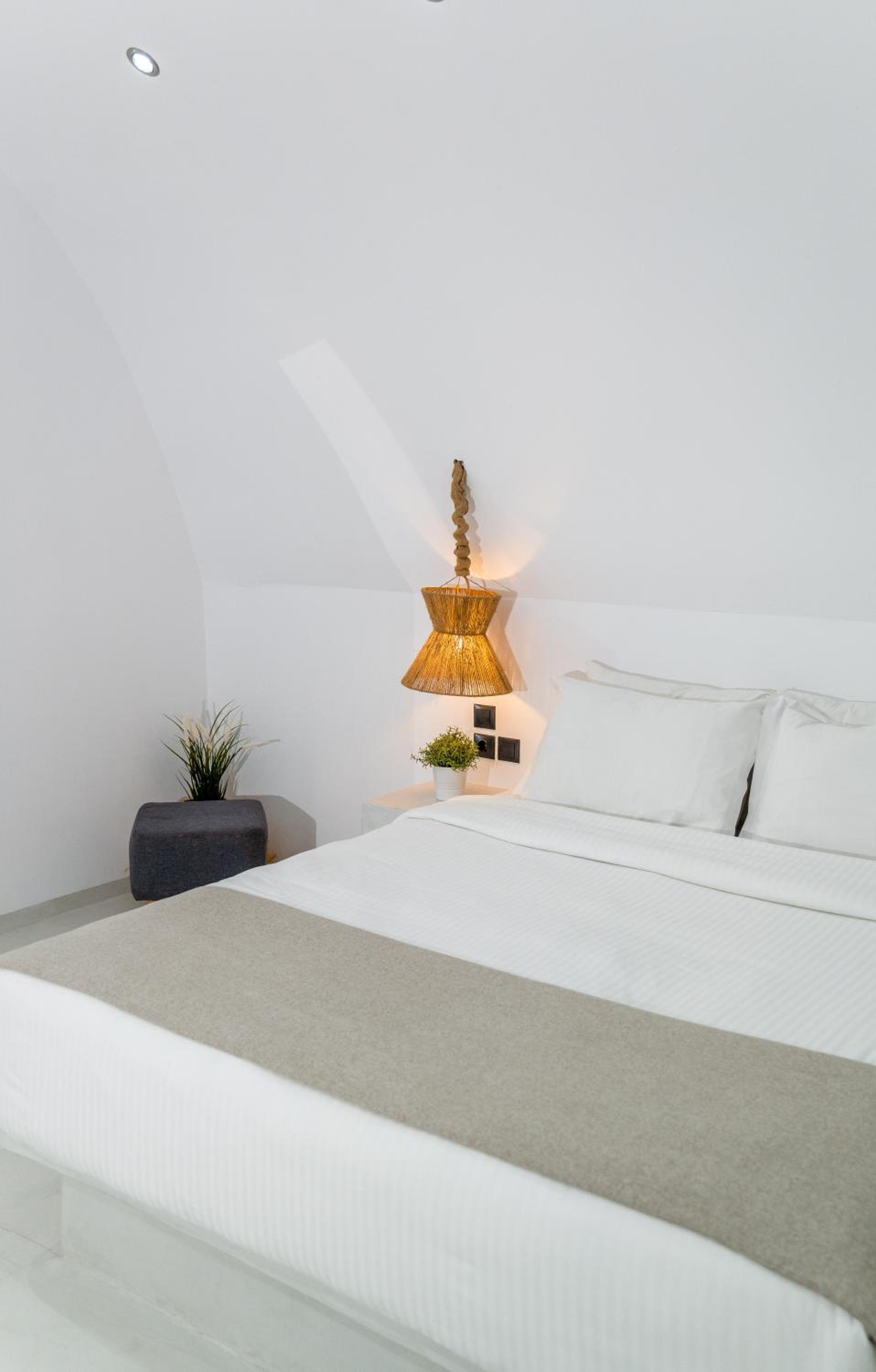 Cliff Aura Suites