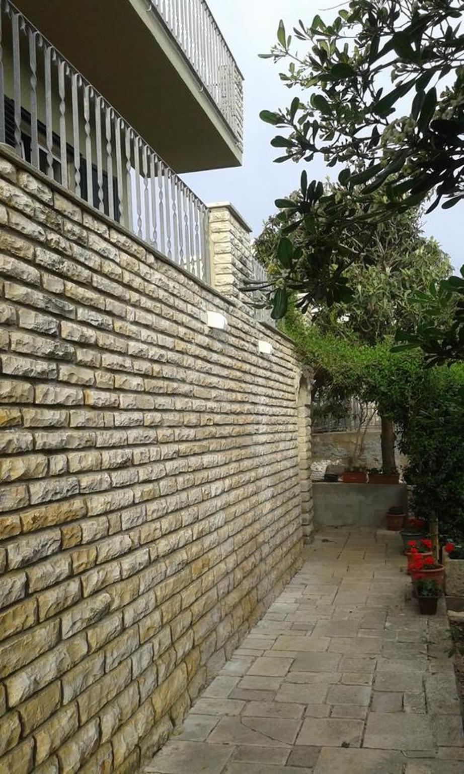 Photo 49