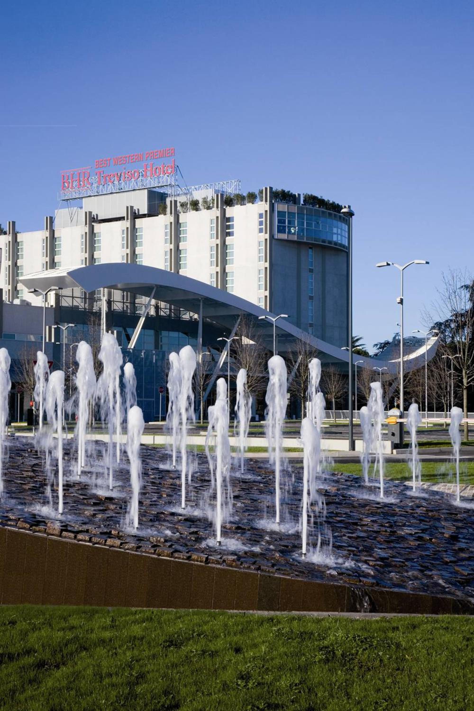 Hotel Best Western Premier BHR Treviso Hotel - Image 1